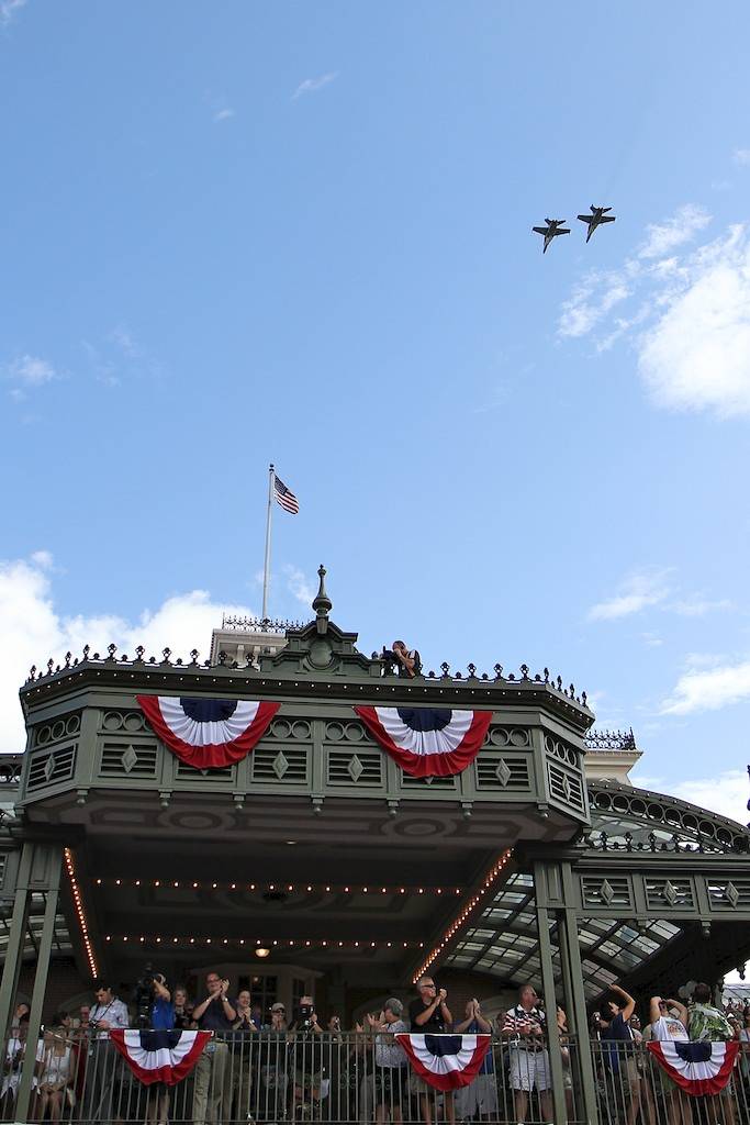 PHOTOS - F18 jets fly over the Magic Kingdom during 'Extreme Makeover - Home Edition' taping