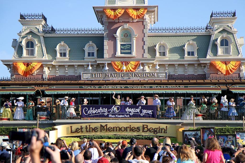 VIDEO - Magic Kingdom Celebrates 40th Anniversary with a gala procession and castle stage ceremony