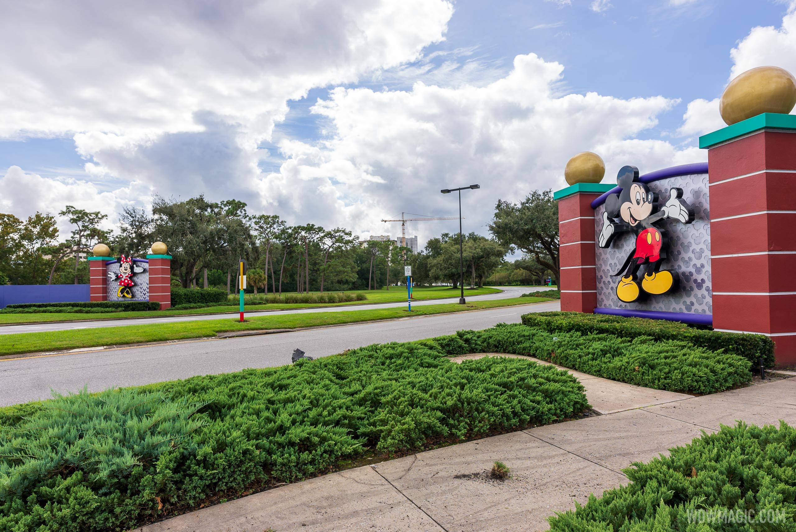 Walt Disney World Hotel Plaza Blvd gateway entrance