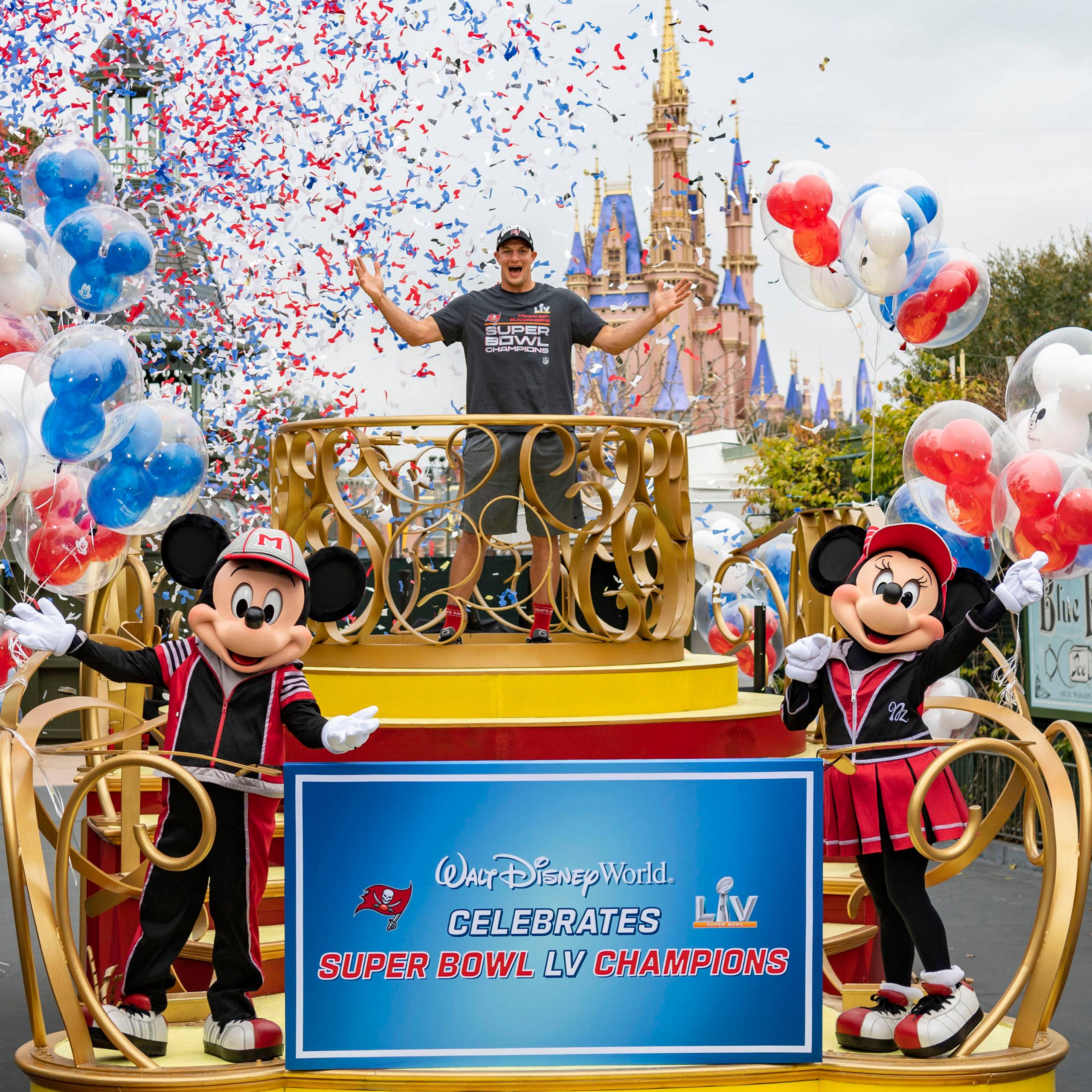 Rob Gronkowski visits Walt Disney World after Super Bowl LV victory