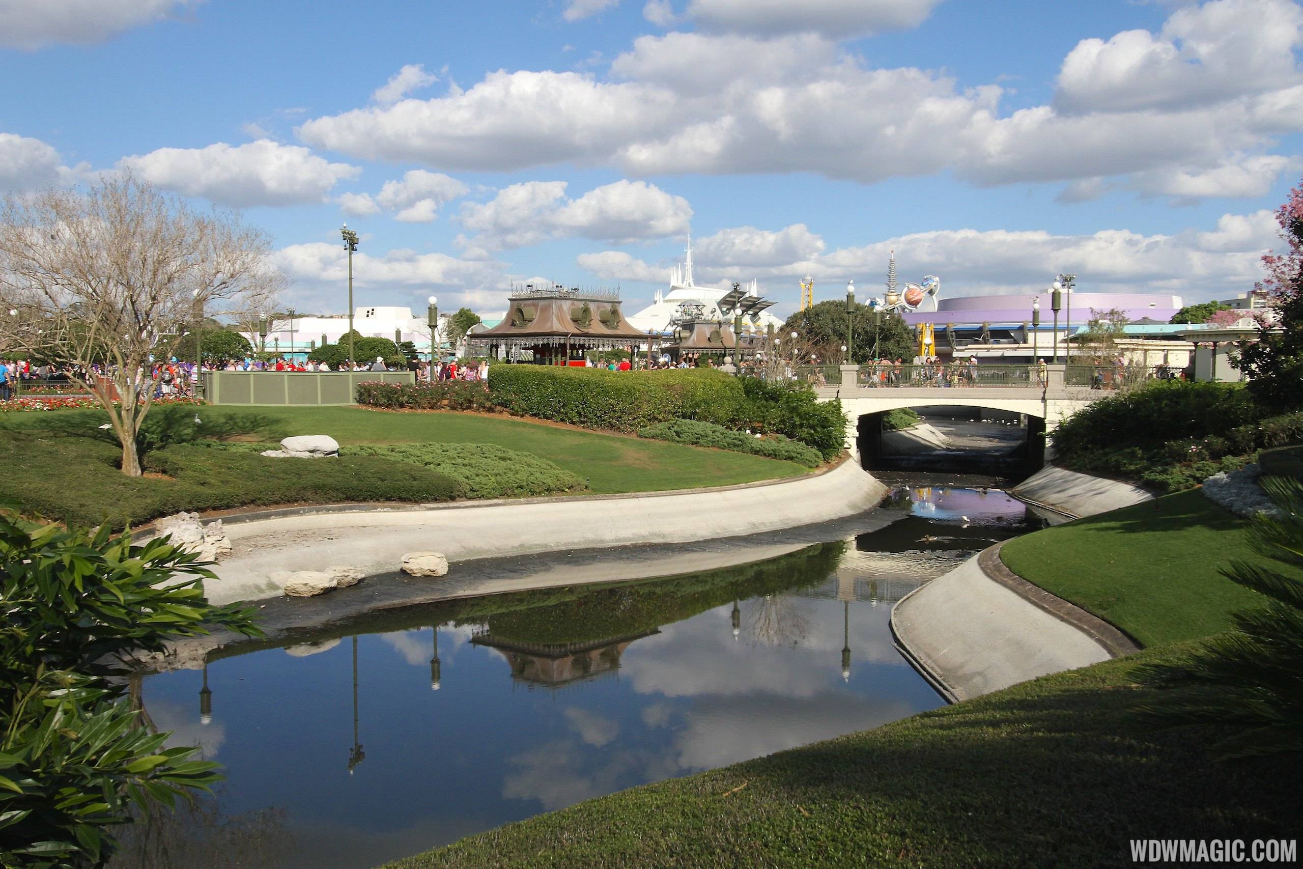 PHOTOS - A look at the moat draining project at the Magic Kingdom