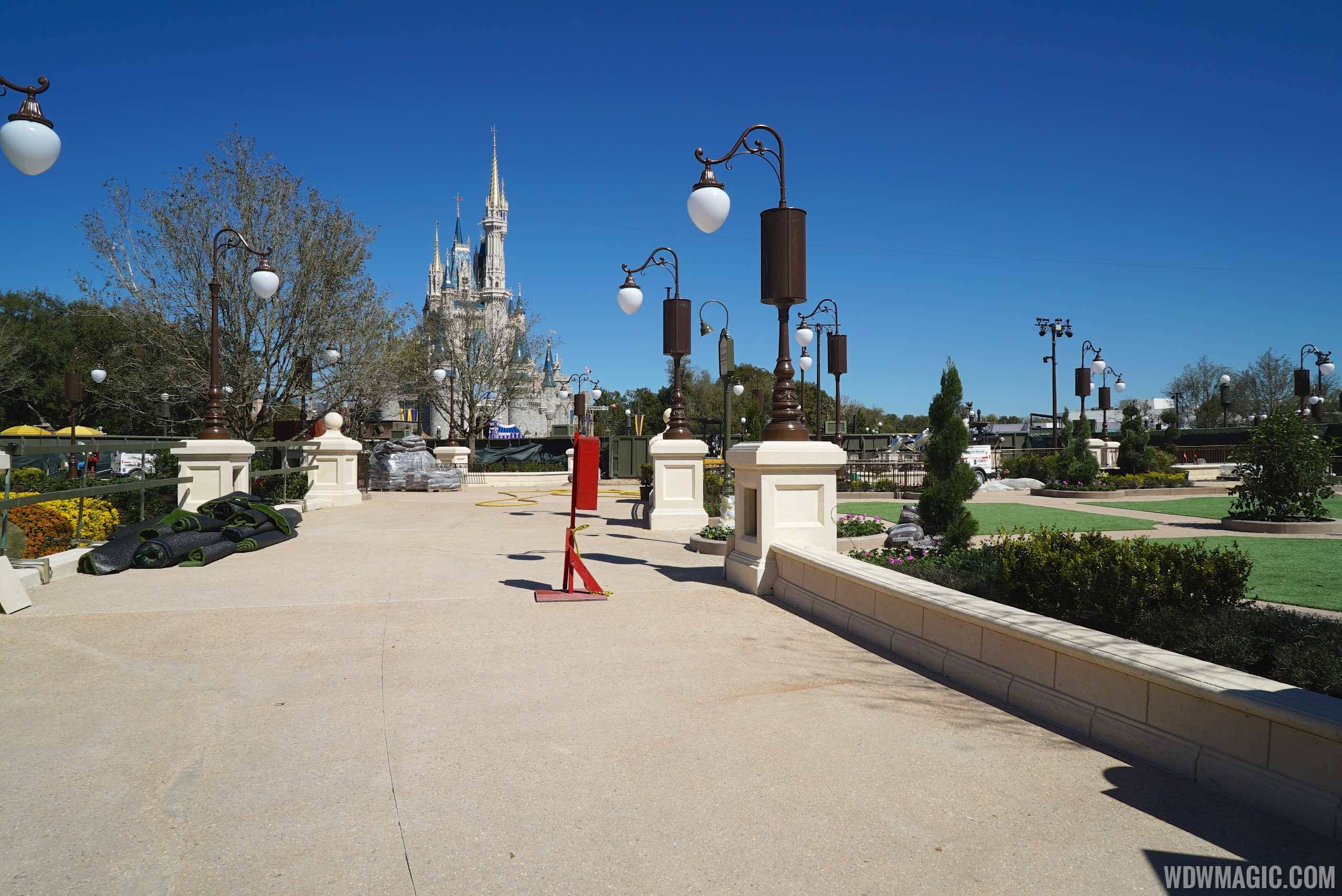 PHOTOS - Latest look at the Magic Kingdom's Main Street Plaza Gardens construction