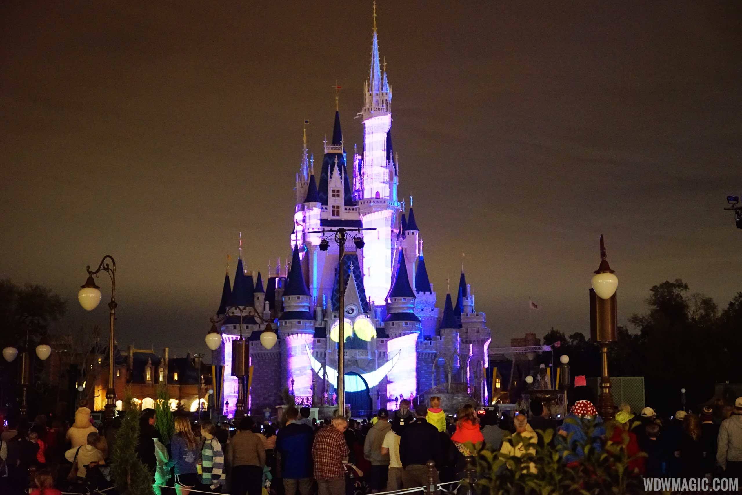 PHOTOS - After-dark in the new Main Street Plaza Gardens at the Magic Kingdom