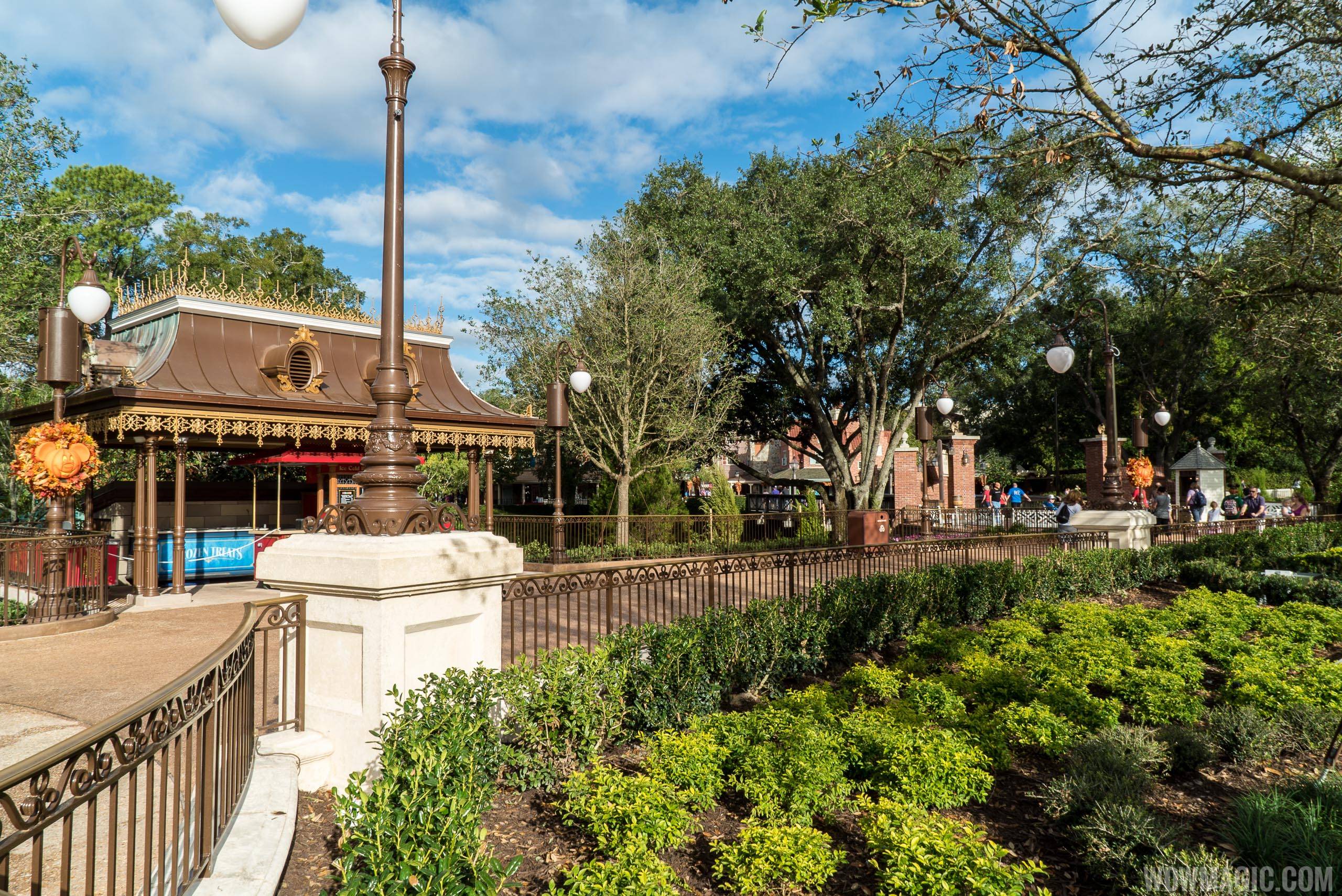PHOTOS - Final section of the new Magic Kingdom hub area opens to guests
