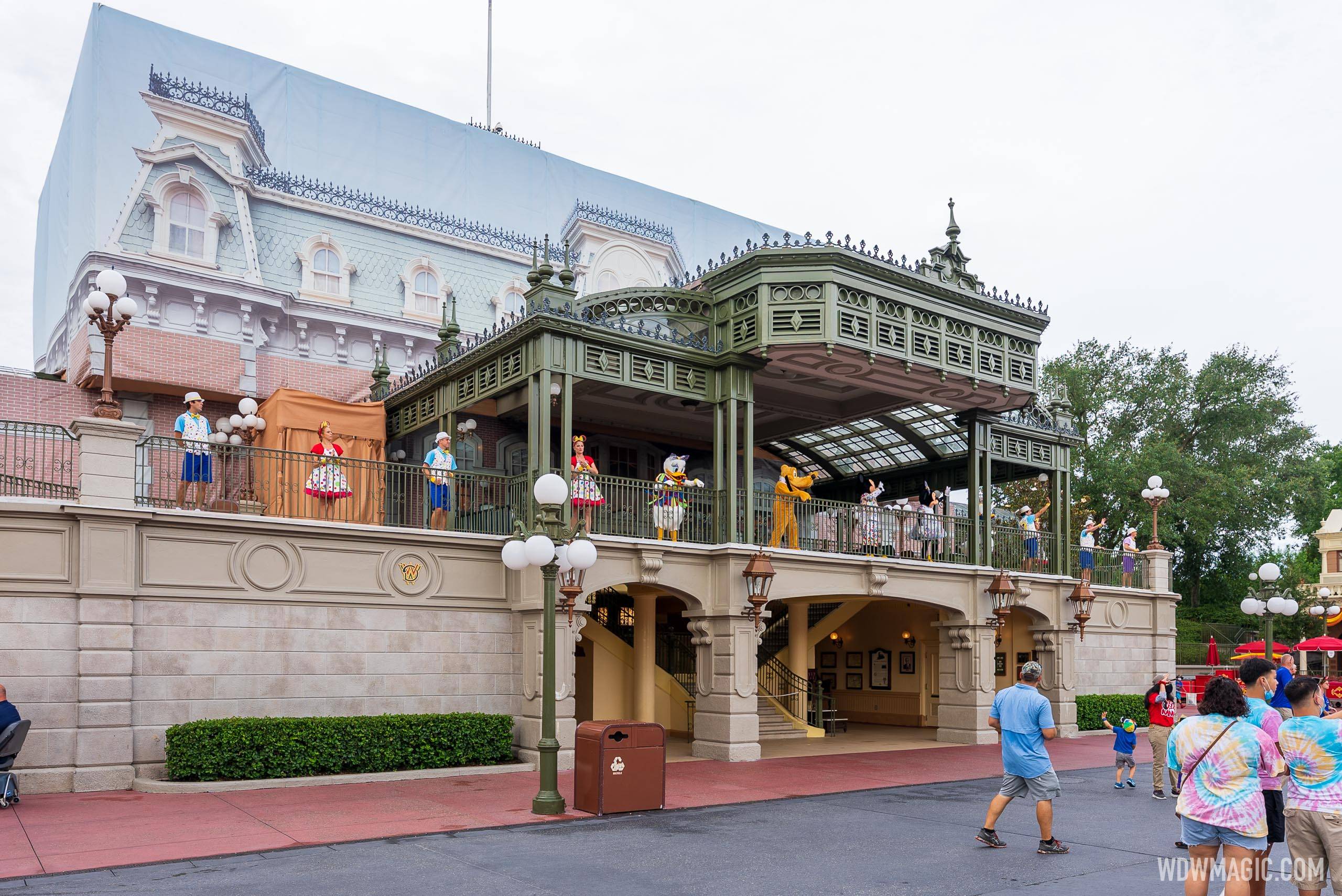 Main Street U.S.A Train Station balcony opens to guests for the first time  since the Magic Kingdom's reopening