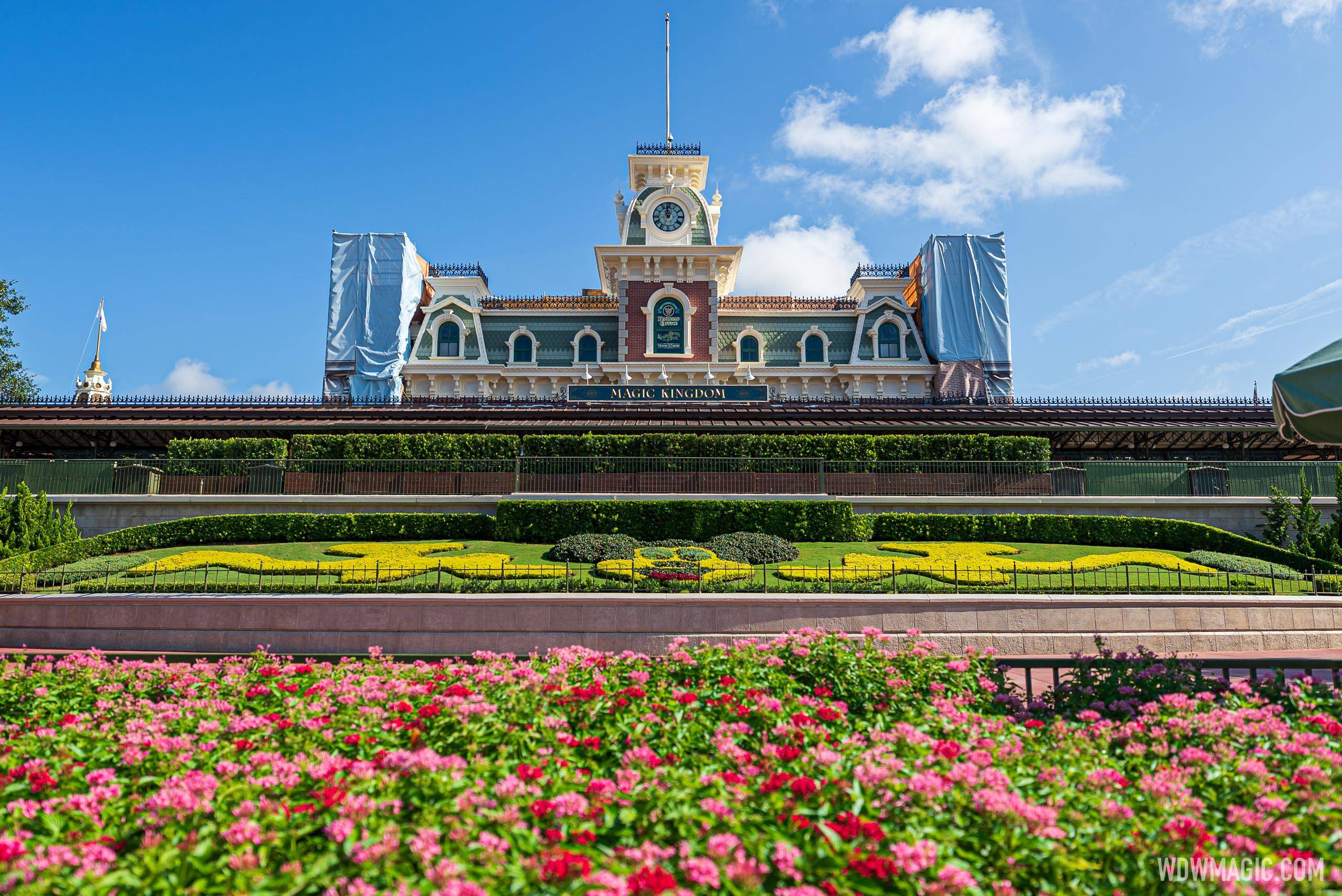 Disney world train store station