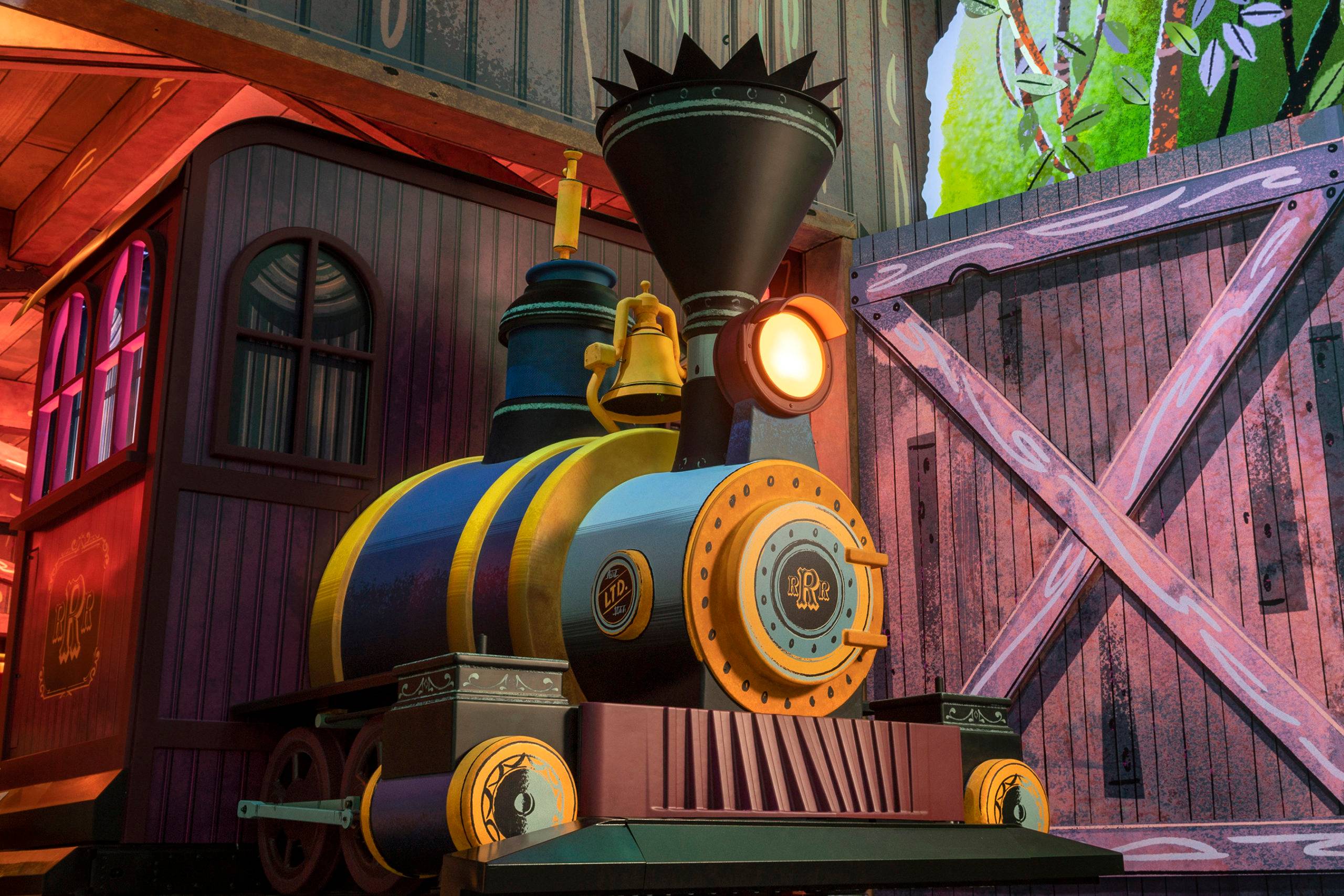 More Mickey and Minnie's Runaway Railway details and fast facts, image size:2560x1707