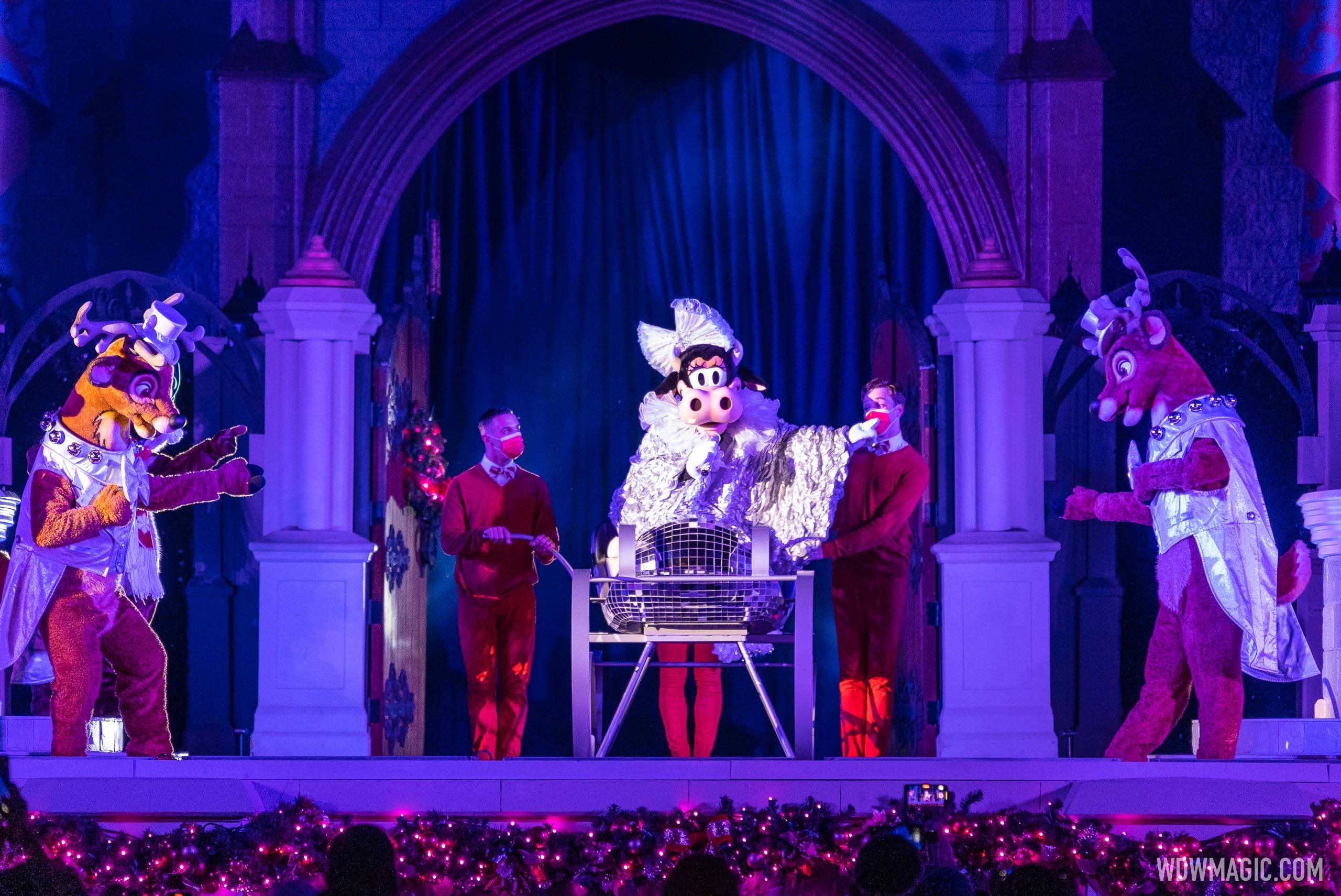Mickey and Minnie's Very Merry Memories