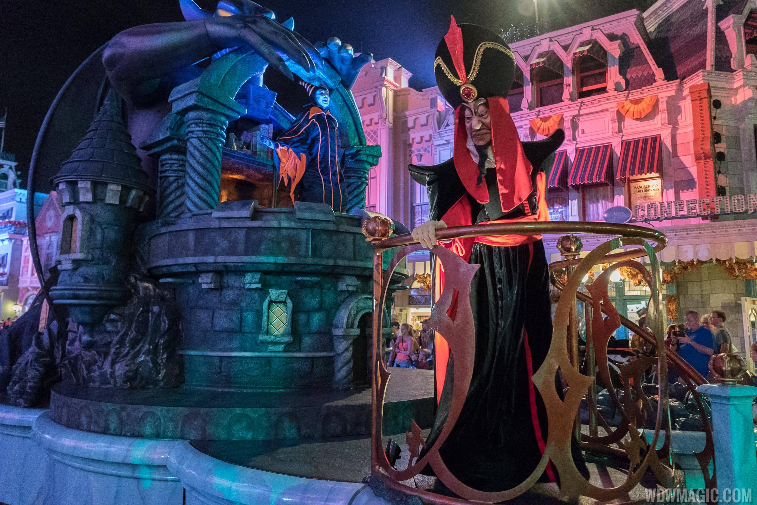 Mickey's Boo to You Halloween Parade - Jafar and Maleficient