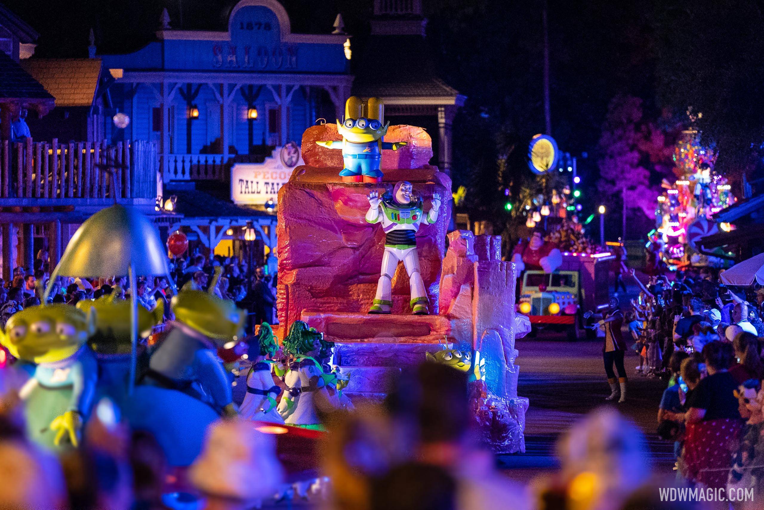 Mickey's Boo-To-You Halloween Parade - Toy Story Unit