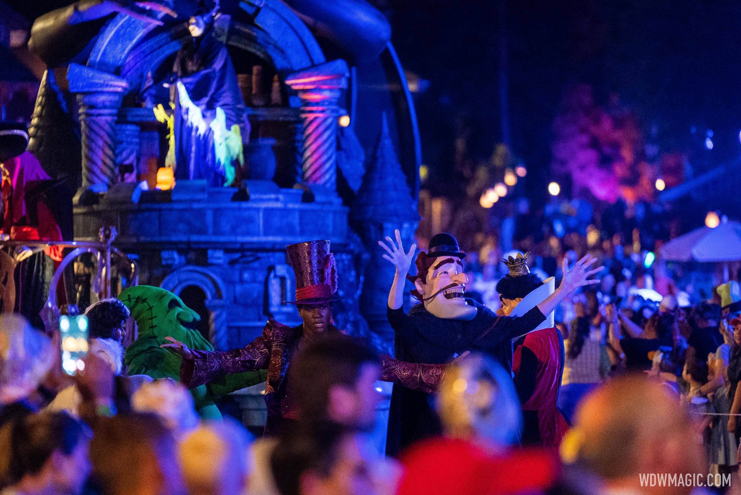 Mickey's Boo-To-You Halloween Parade - Bowler Hat Guy