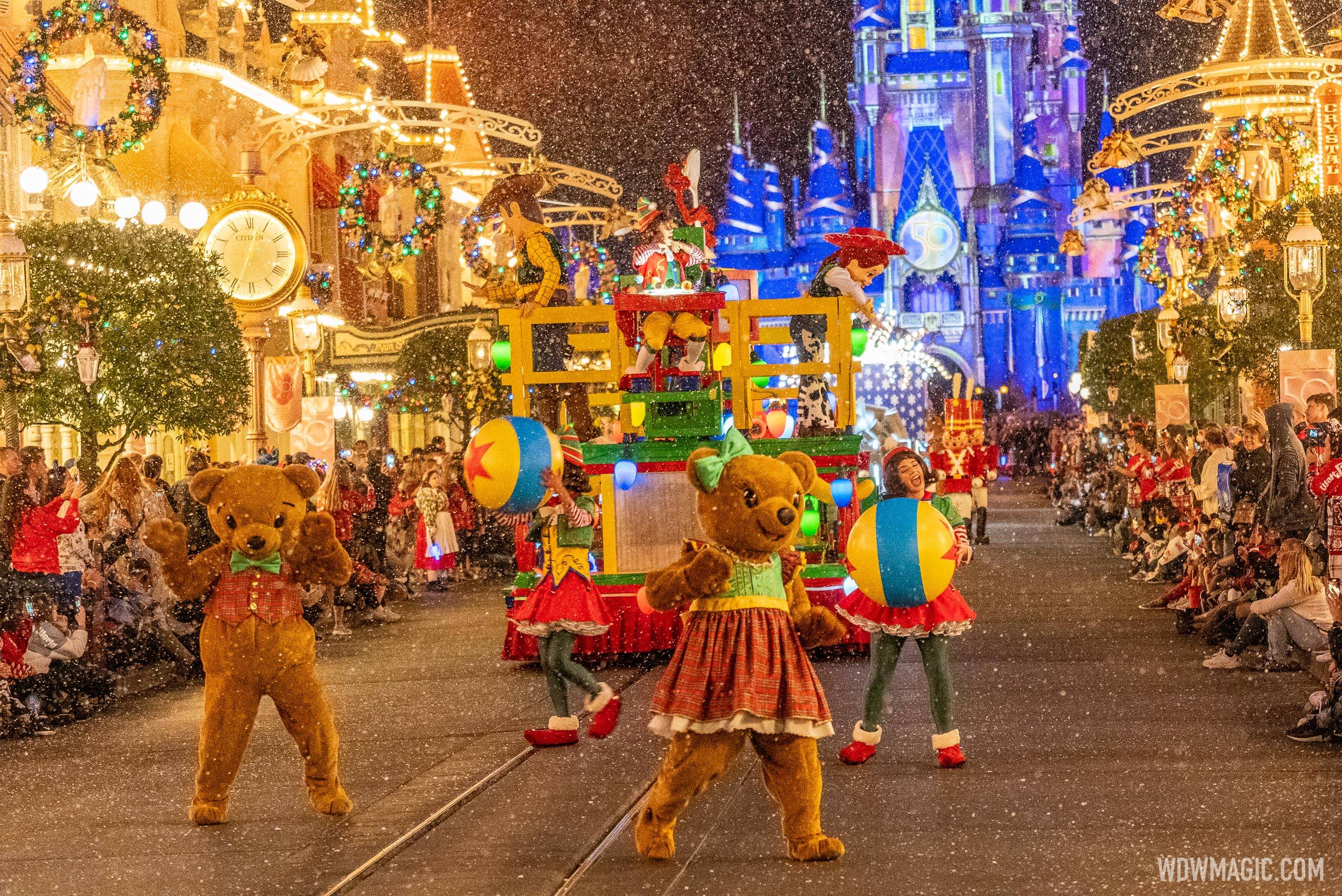 Mickey’s Once Upon a Christmastime Parade 2021