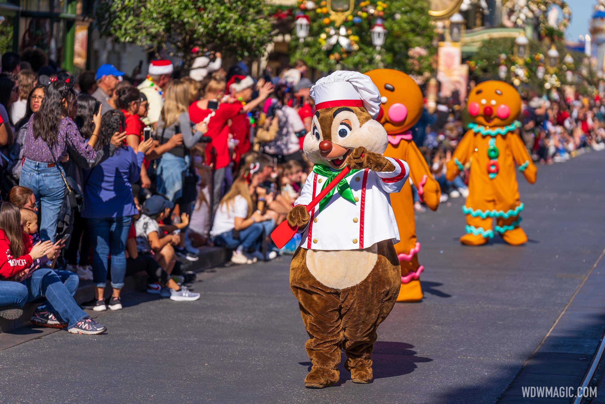Mickey’s Once Upon a Christmastime Parade daytime edition 2021