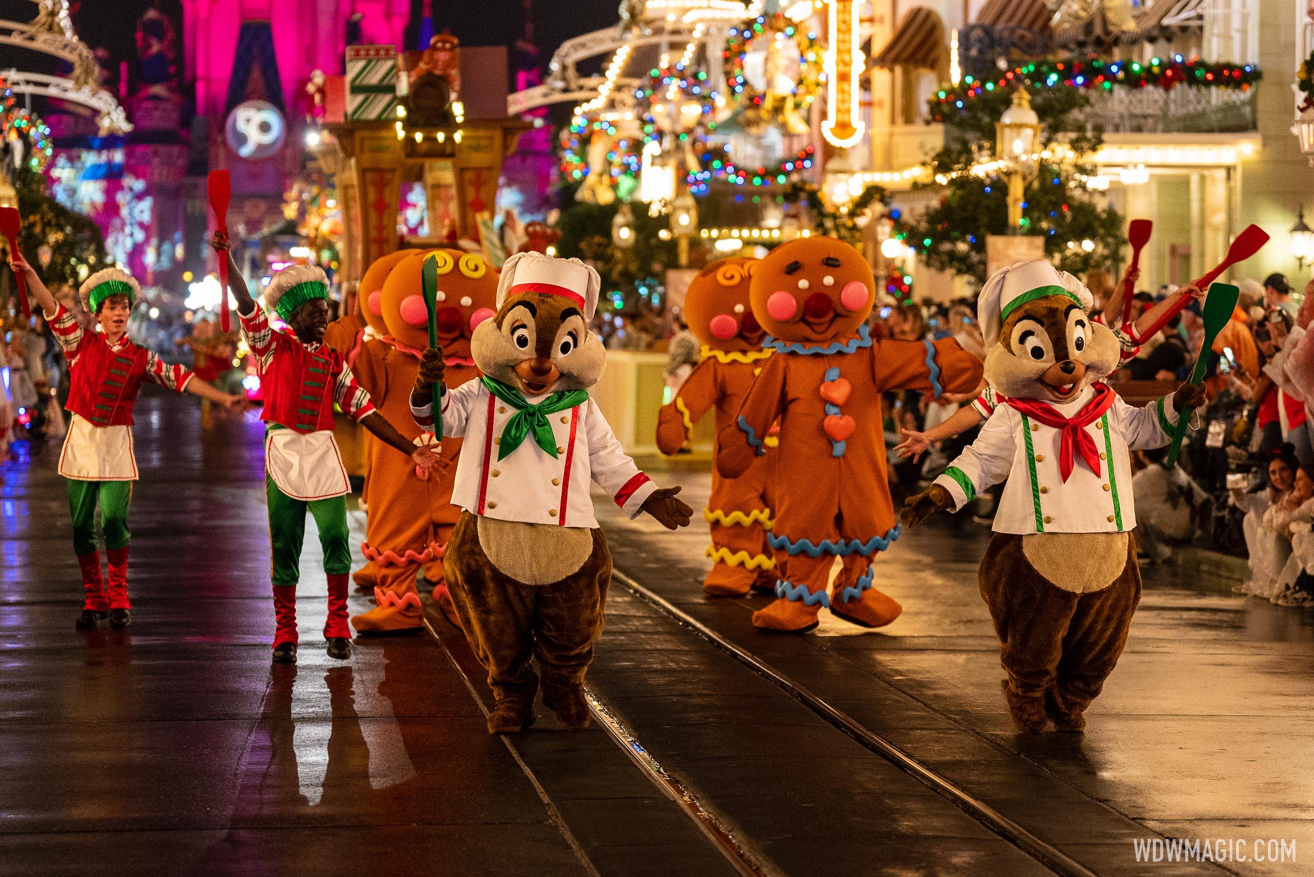 Video of this year's "Mickey’s Once Upon a Christmastime Parade"