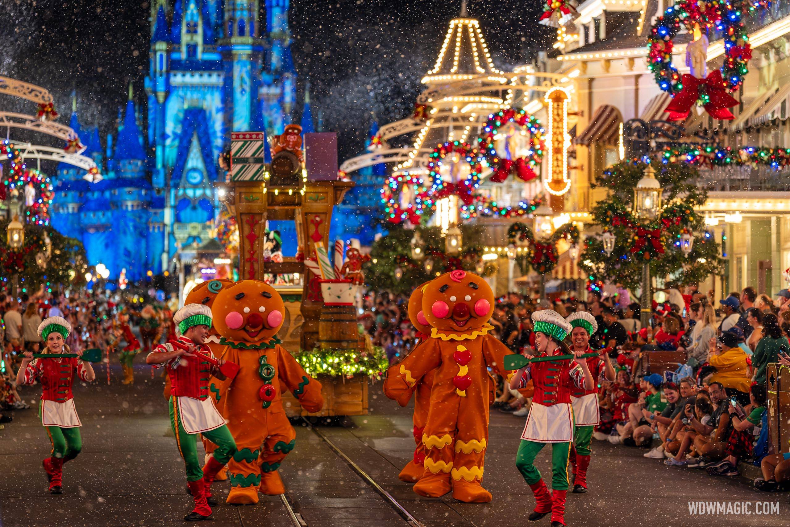 Mickey's Once Upon a Christmastime Parade 2023 - Main Street U.S.A.