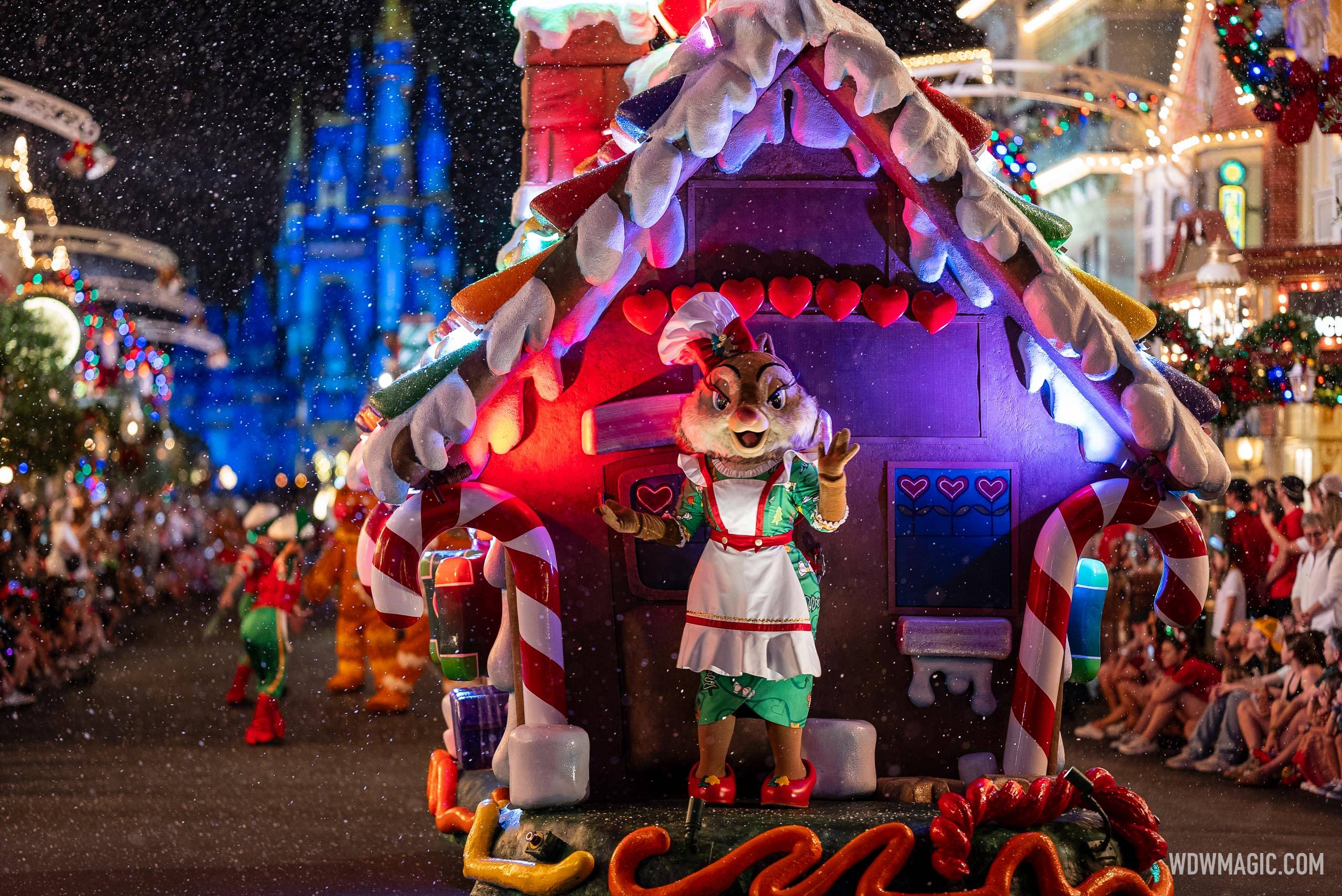 Mickey's Once Upon a Christmastime Parade 2024 - Main Street U.S.A.