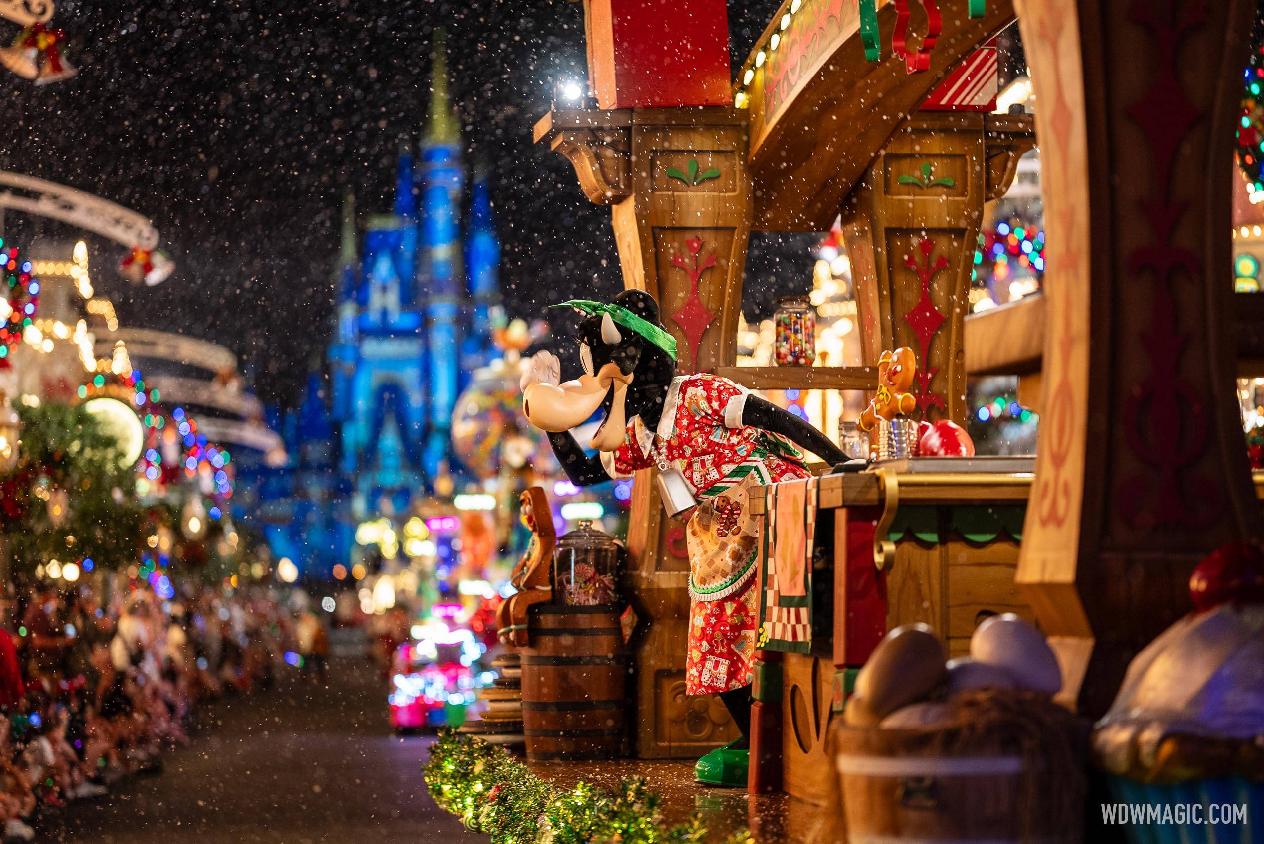 Mickey's Once Upon a Christmastime Parade 2024 - Main Street U.S.A.