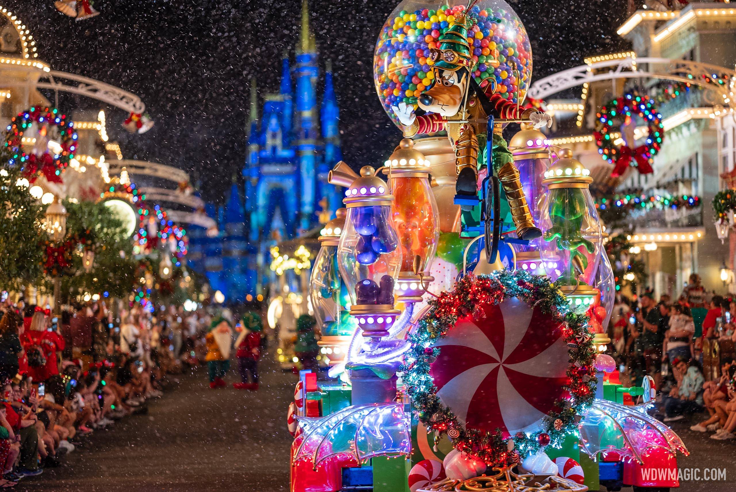 Mickey's Once Upon a Christmastime Parade 2024 - Main Street U.S.A.