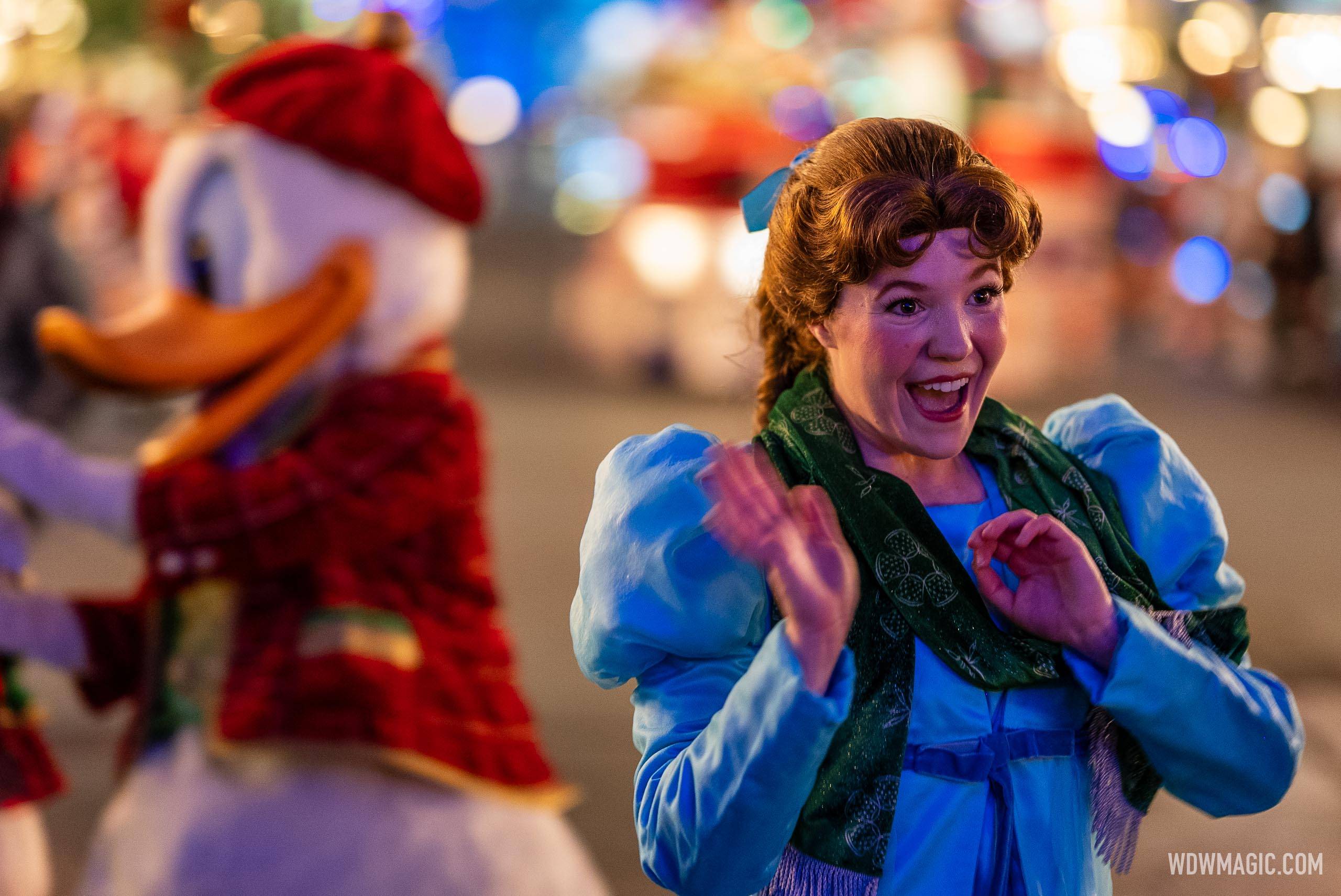 Mickey's Once Upon a Christmastime Parade 2024 - Main Street U.S.A.