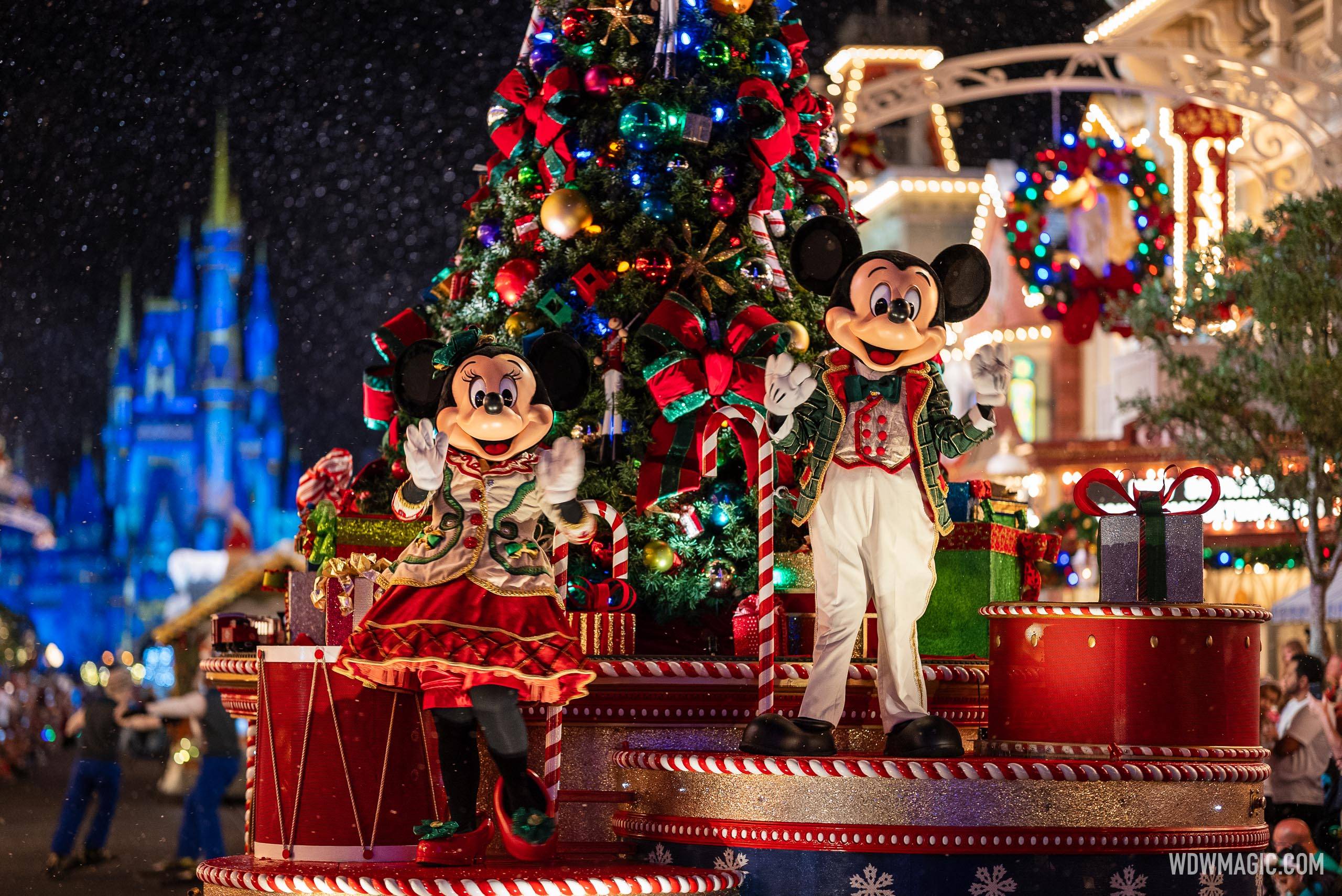 Mickey's Once Upon a Christmastime Parade 2024 - Main Street U.S.A.