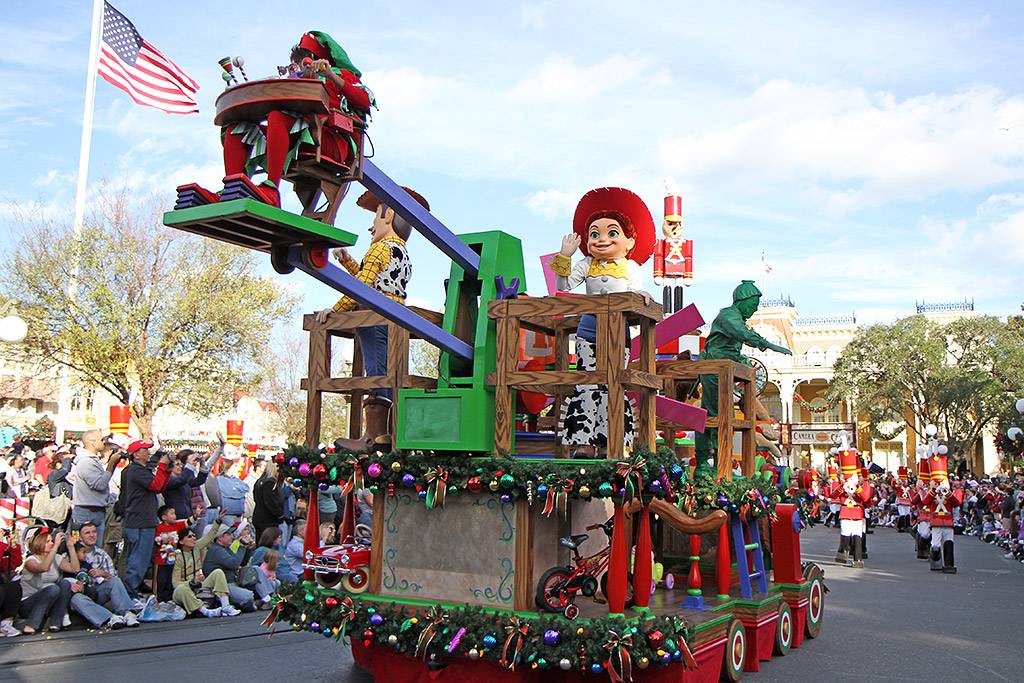 Photos from this year's Mickey's Once Upon a Christmastime parade