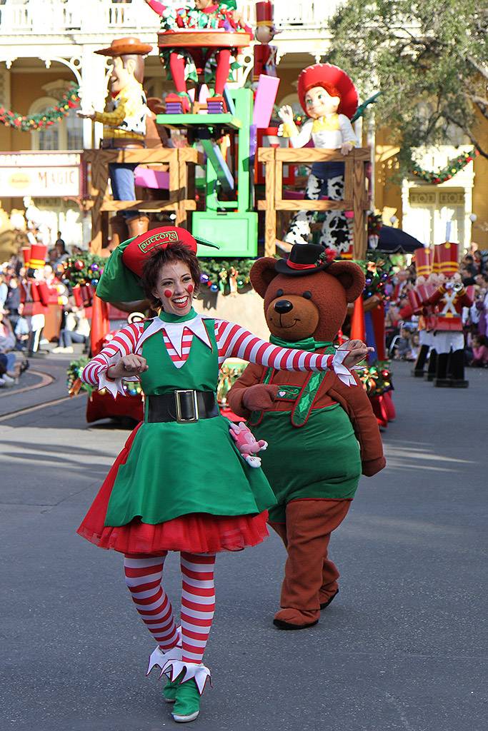 Mickey’s Once Upon a Christmastime Parade 2009