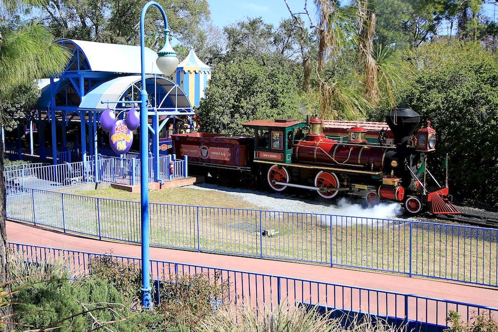 Yesterland: Mickey's Toontown Fair Train Station