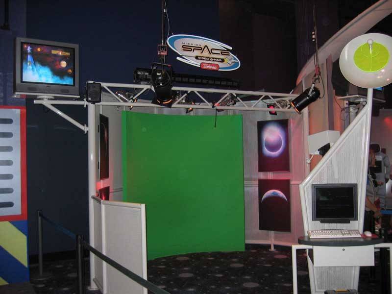 Innoventions Mission Space photo opportunity