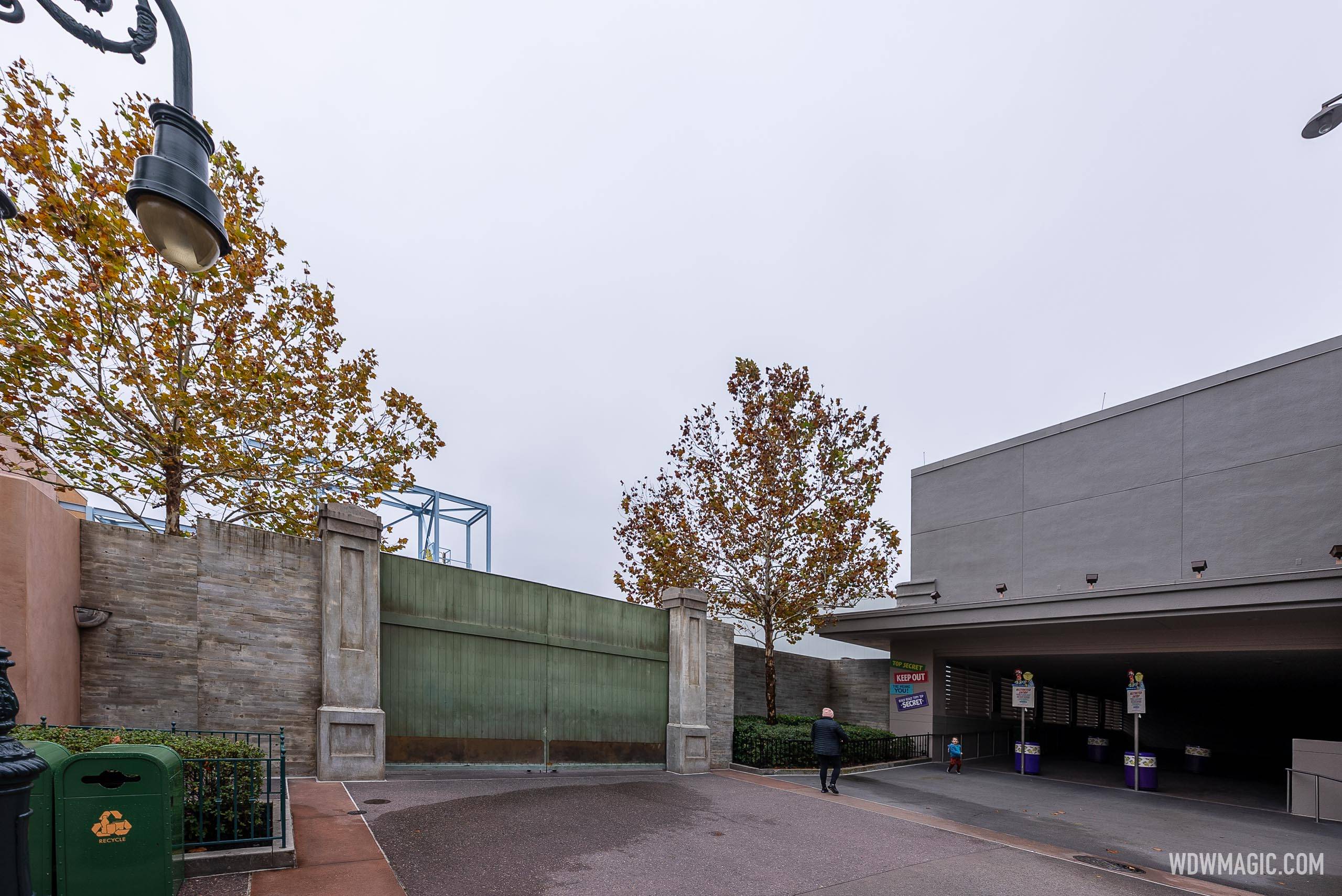 Grand Avenue Metal Structure - January 2025