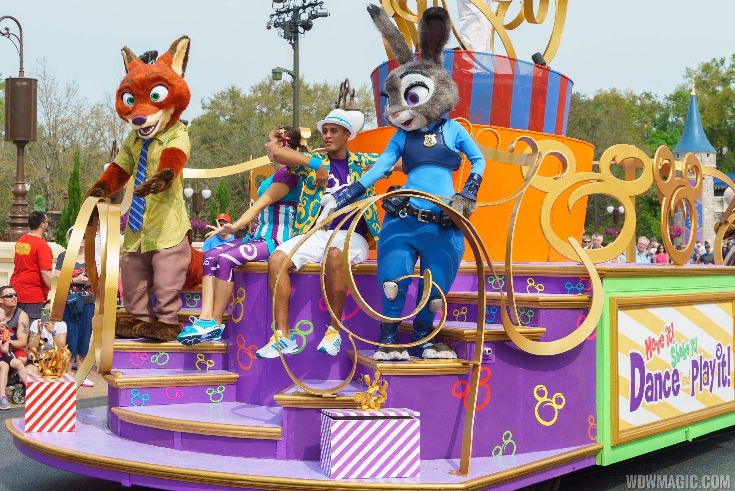 PHOTOS - Nick Wilde and Judy Hopps from Zootopia now appearing at the Magic Kingdom