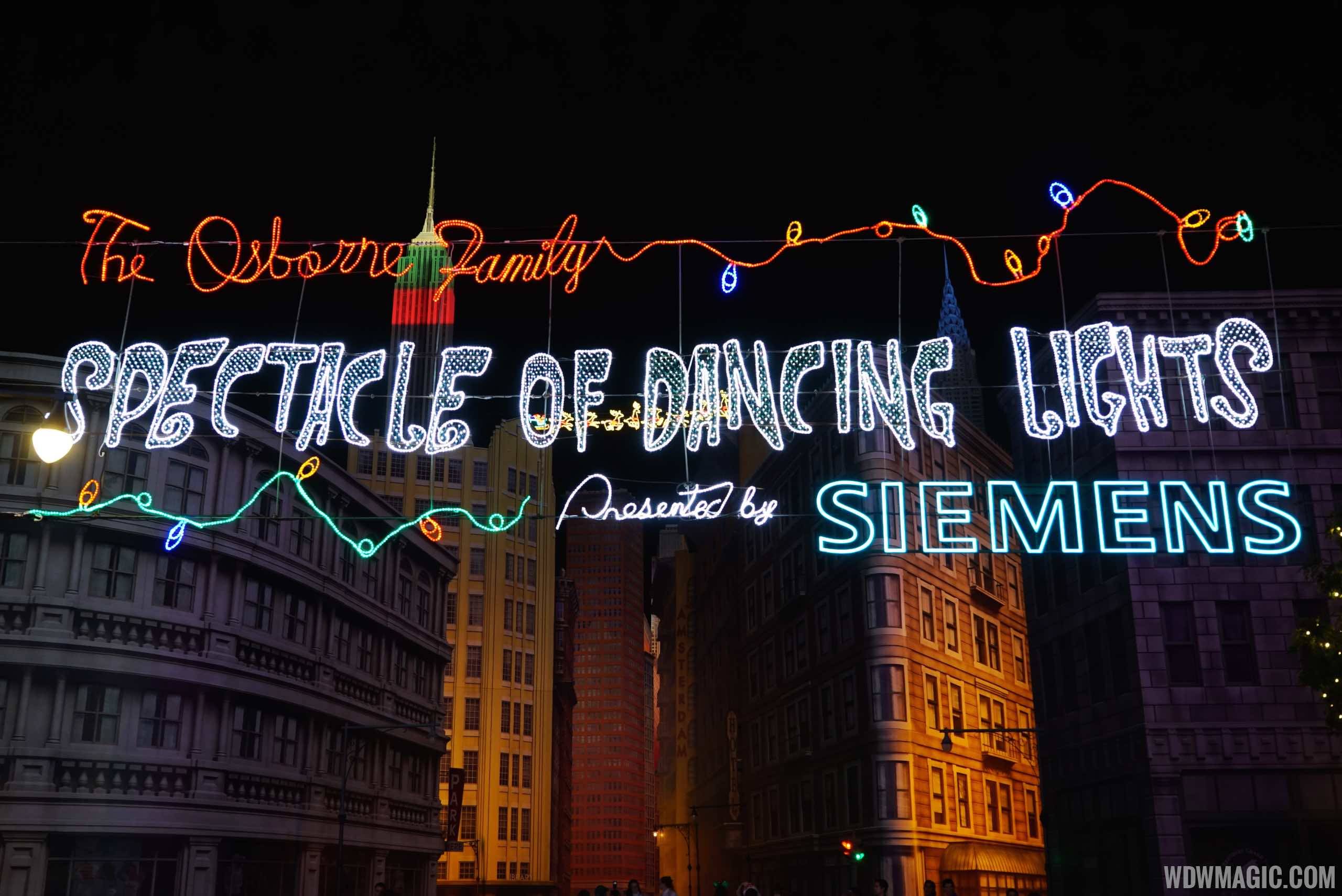 No performance of the Osborne Family Spectacle of Dancing Lights on December 1