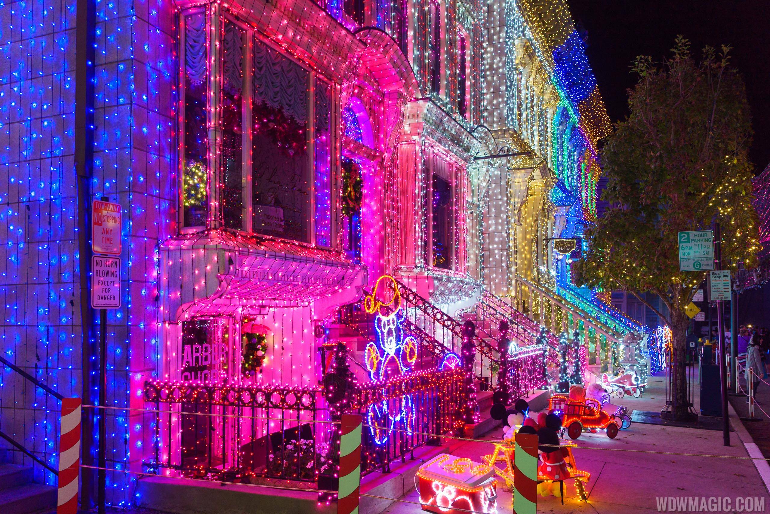 Osborne Family Spectacle of Dancing Lights 2015