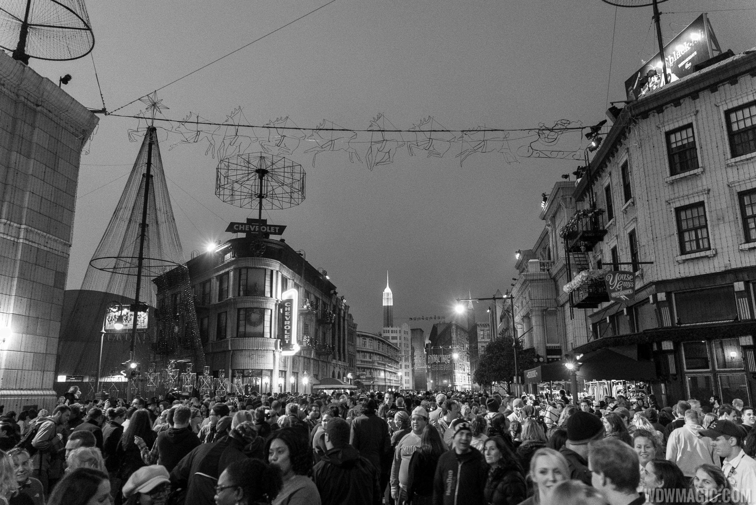 Crowds after the lights turn off for the final time