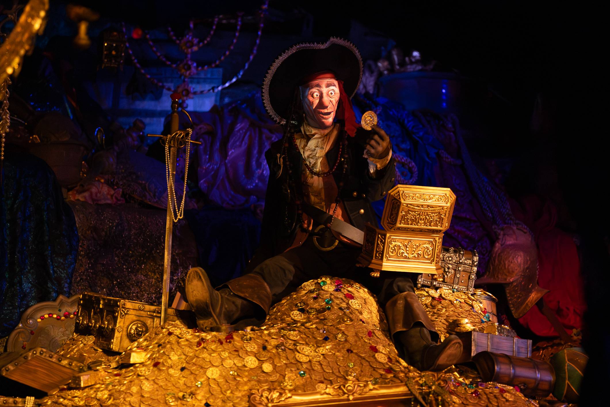 First Look: Disneyland's New Projection Animatronic at Pirates of the Caribbean