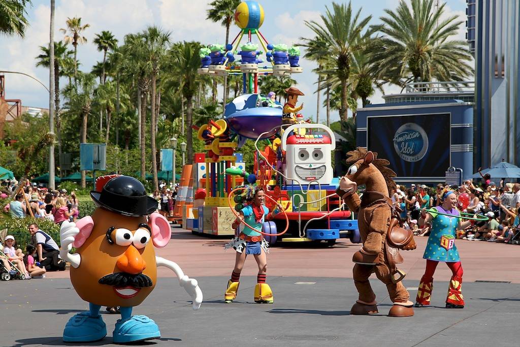 PHOTOS - Pixar Pals Countdown To Fun! parade changes direction