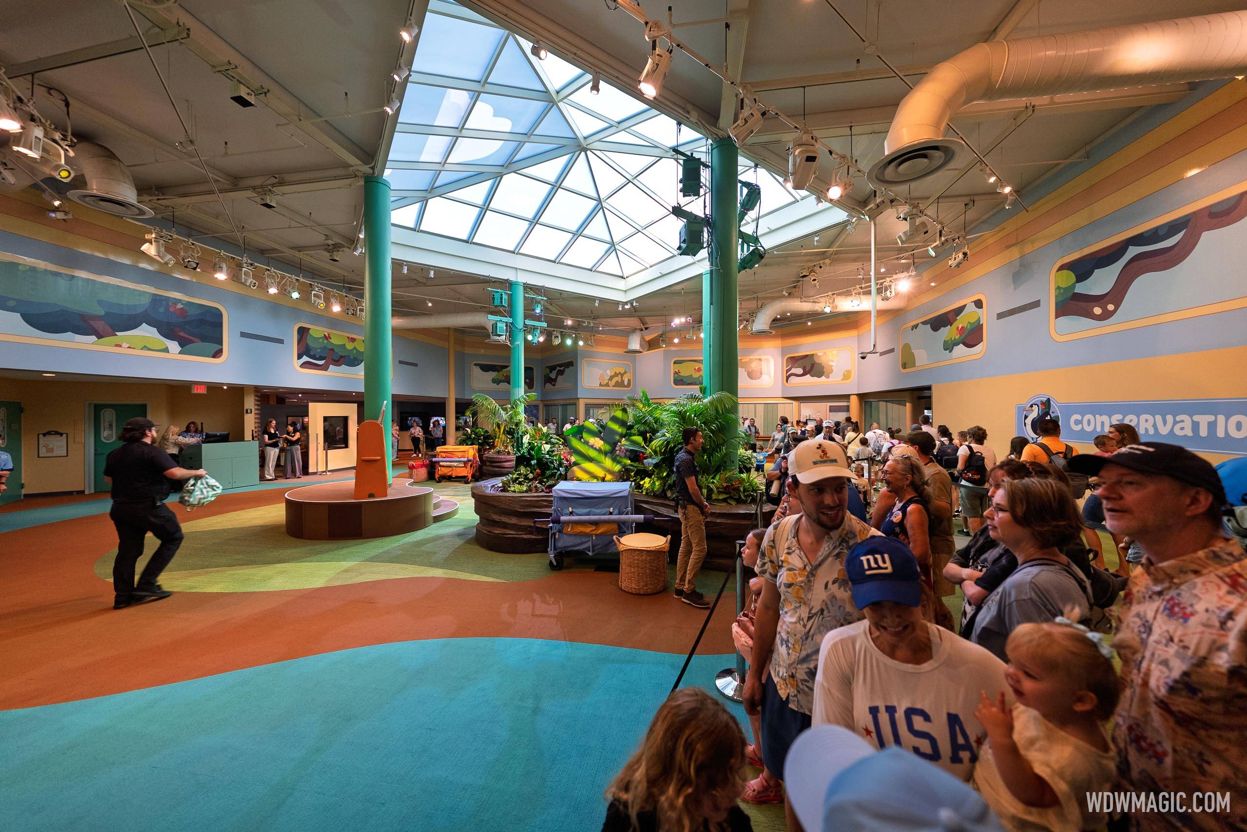 Conservation Station Blue Show Space and inside queue