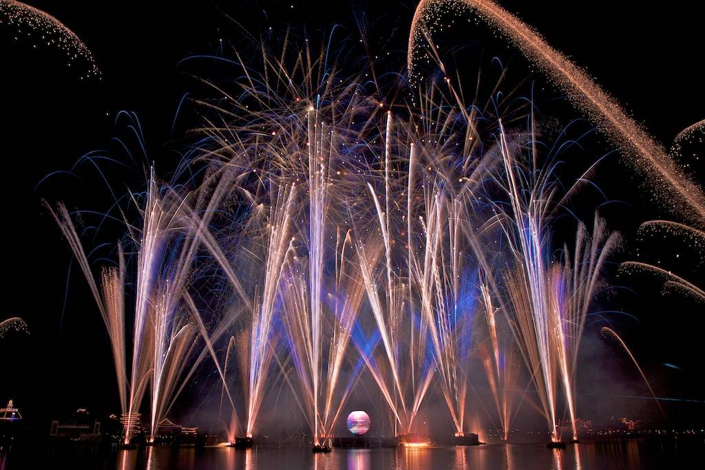 Photo Gallery of the Day: IllumiNations Reflections of Earth