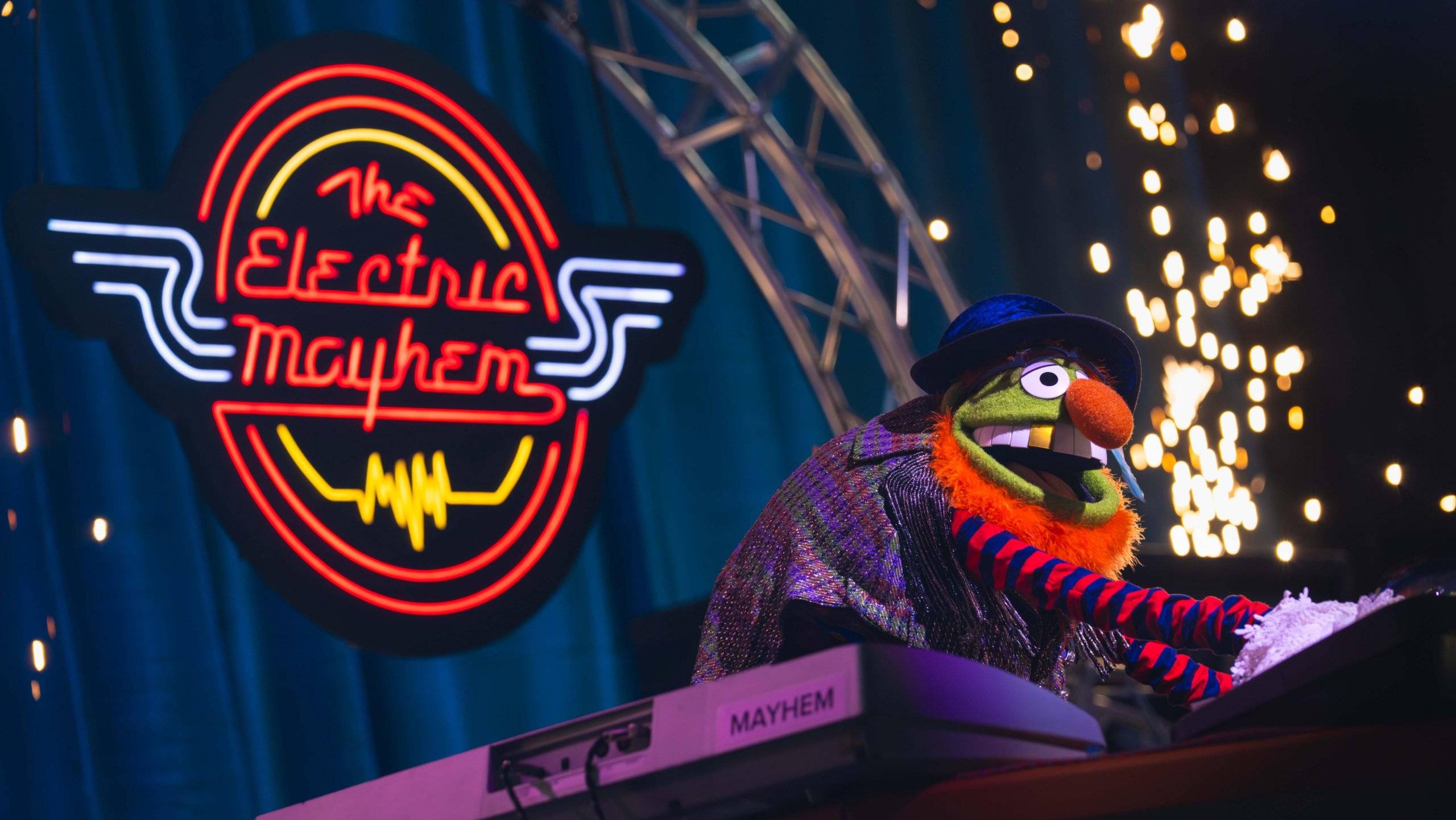 Electric Mayhem Performing 'Can You Picture That?' at Rock 'n' Roller Coaster