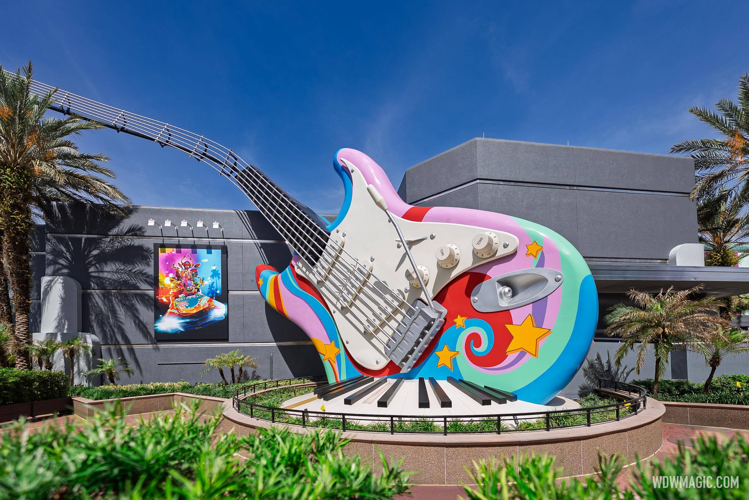 Muppets Poster and Stratocaster at Rock 'n' Roller Coaster