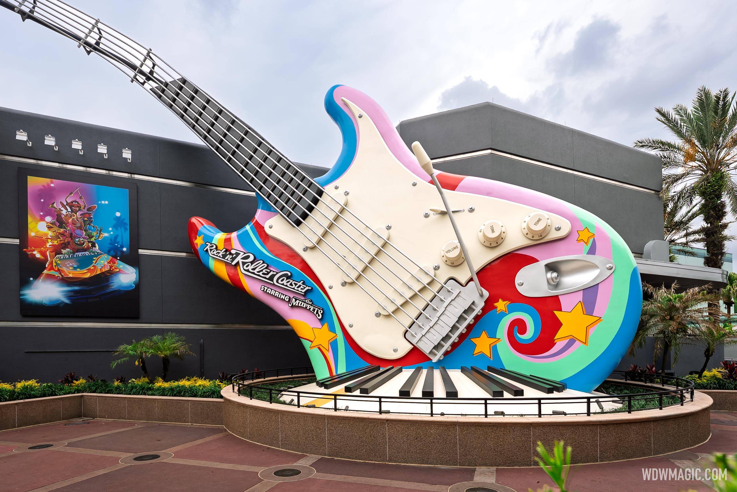 Disney Adds More Passholder Reservations for Rock 'n' Roller Coaster and Smugglers Run Dates