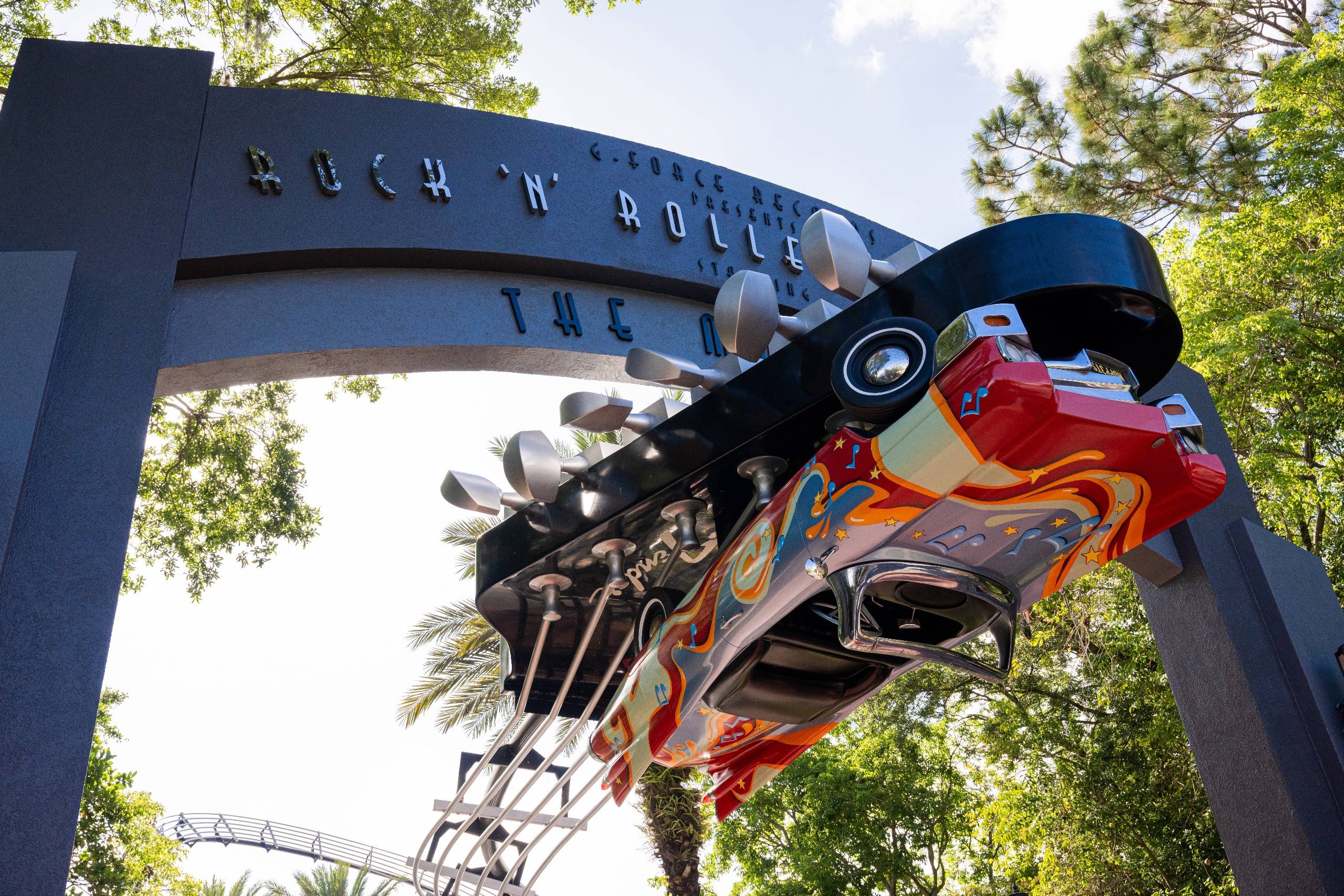 Rock ’n’ Roller Coaster Starring The Muppets Preview