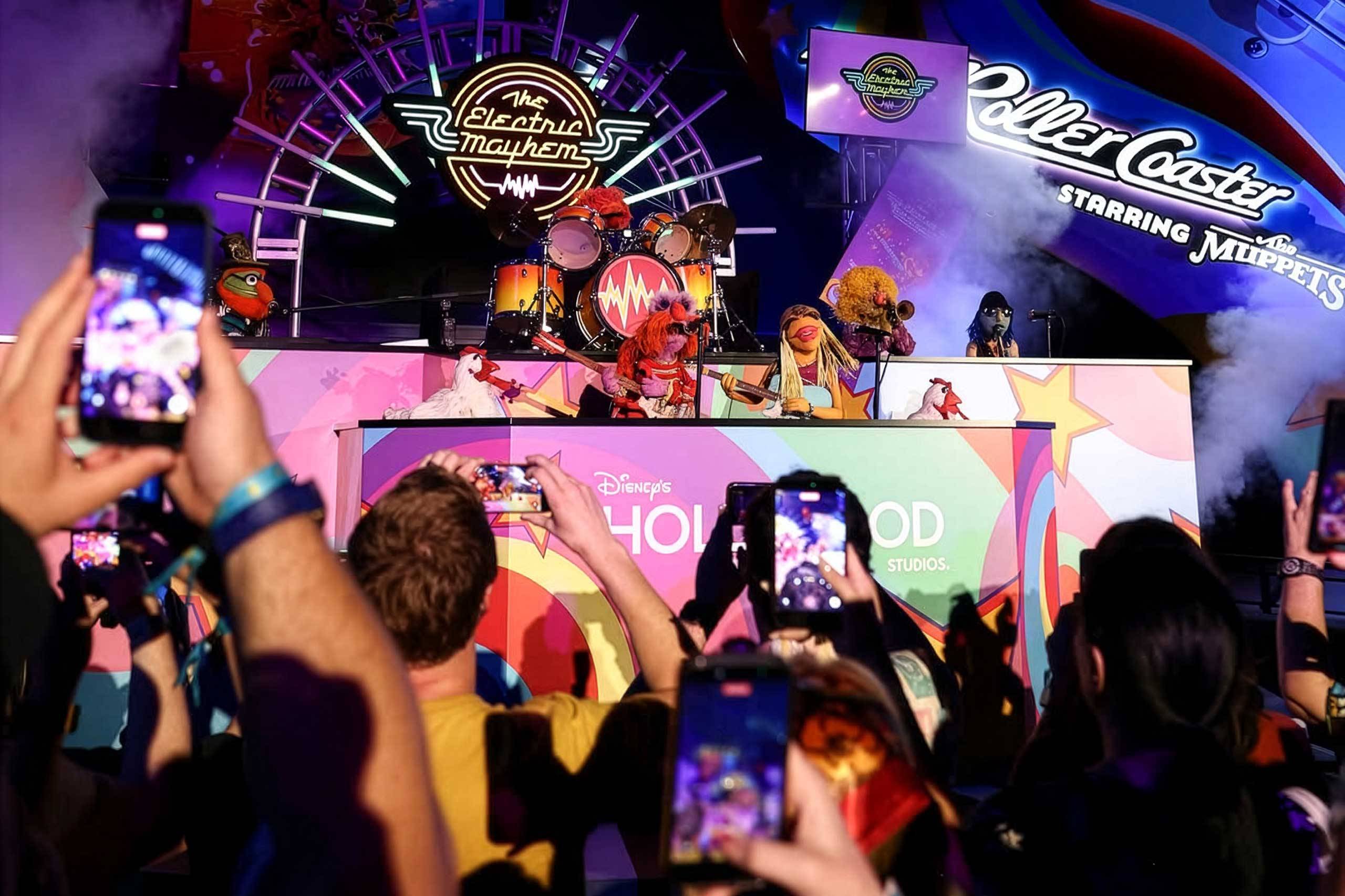 Electric Mayhem Live at Rock 'n' Roller Coaster Media Grand Opening