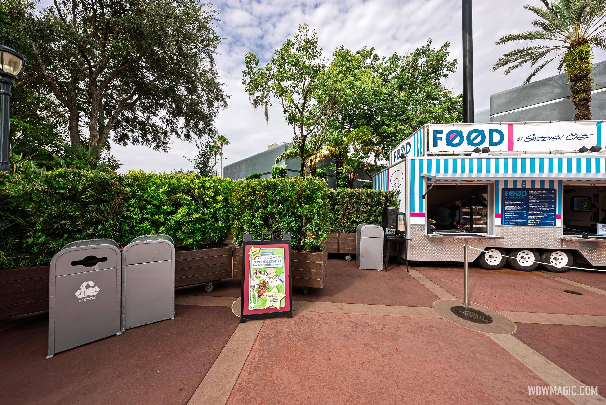Rock 'n' Roller Coaster Courtyard Restrooms Closed for Refurbishment
