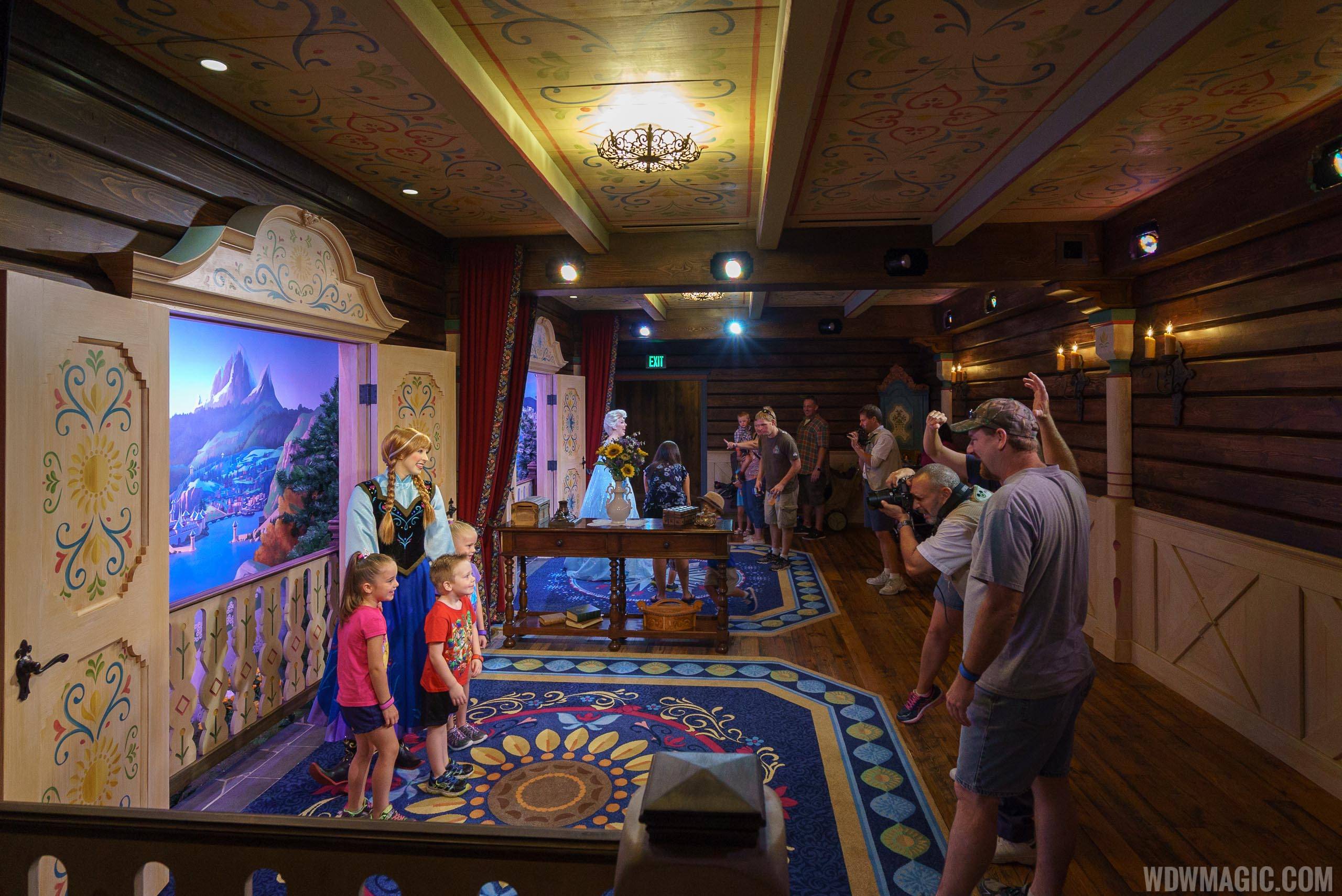 Royal Sommerhus Anna and Elsa meet and greet room