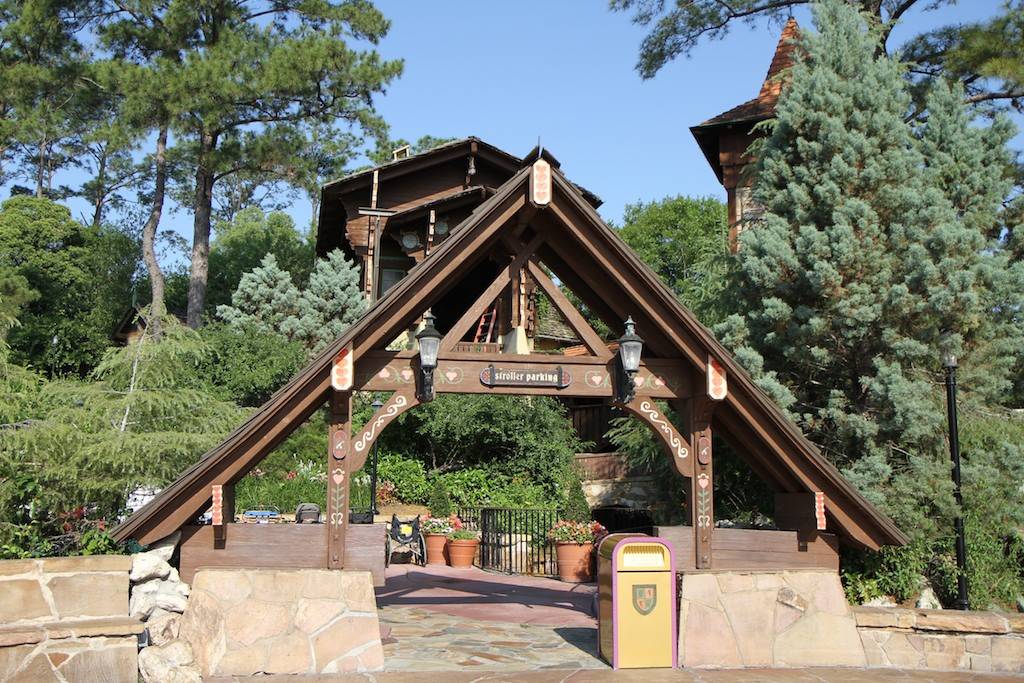 Demolition walls to go up this week on former skyway station in Fantasyland