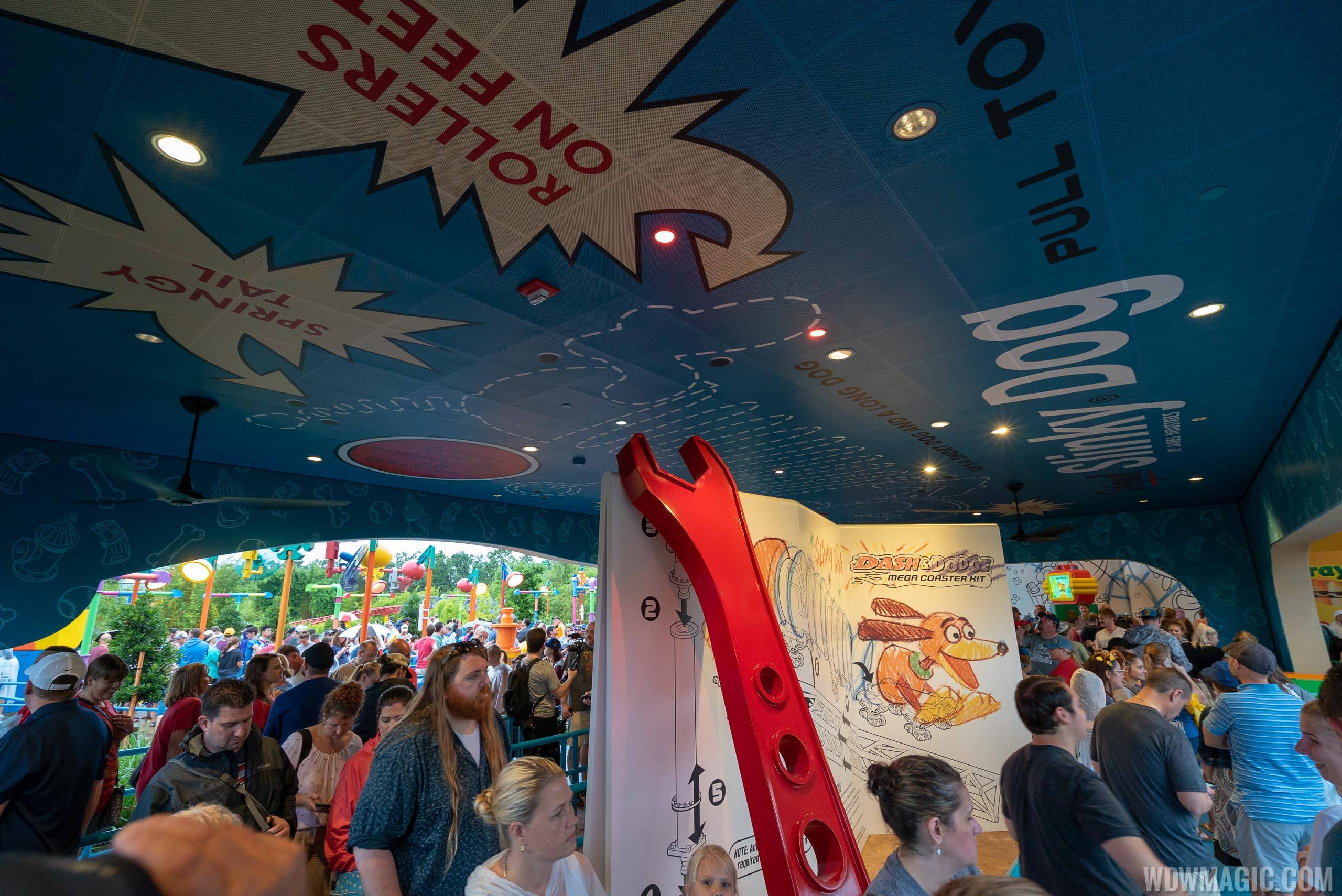 slinky dog dash queue