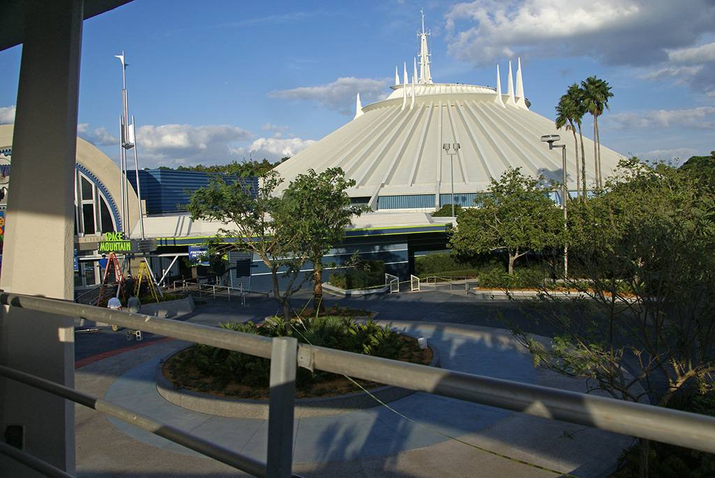 Space Mountain refurbishment update - lights out and looking close to being show ready