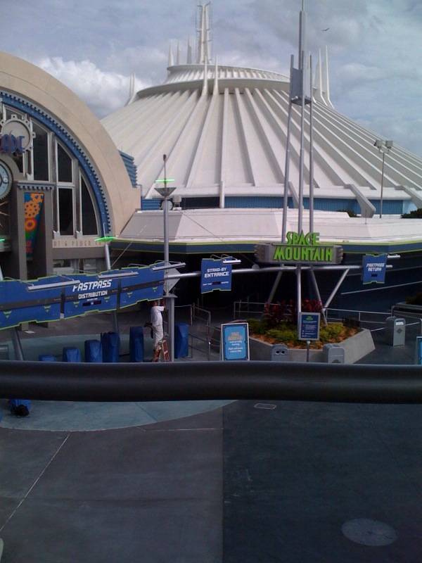 Space Mountain aiming to begin limited soft openings this week (updated with photos 12:30pm)