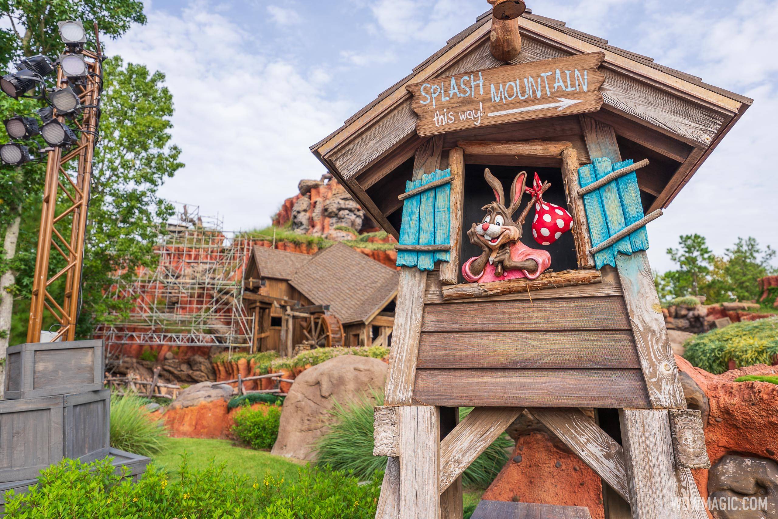 More scaffolding up at Disney World's Splash Mountain as refurbishment continues