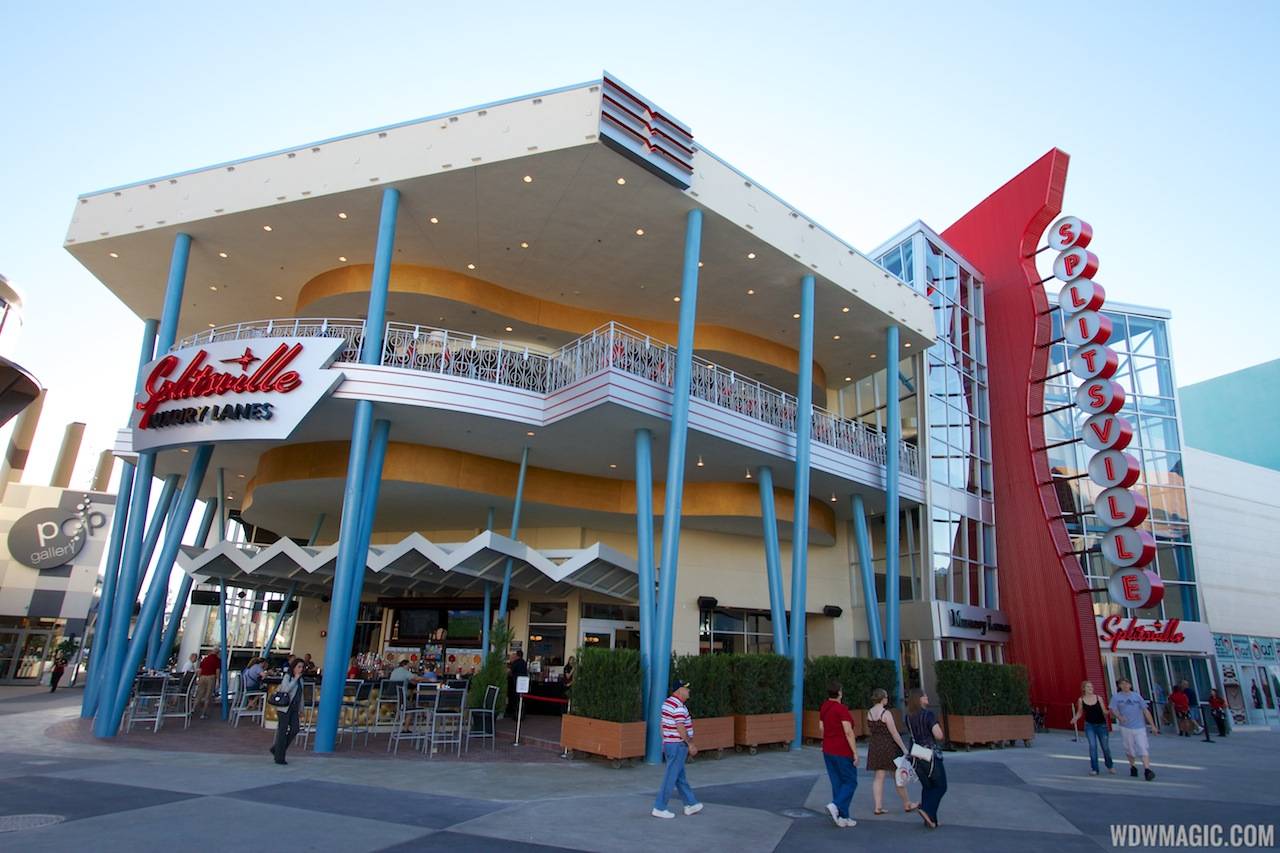 Splitsville Luxury Lanes - Bowling Alley in Disney Springs Orlando